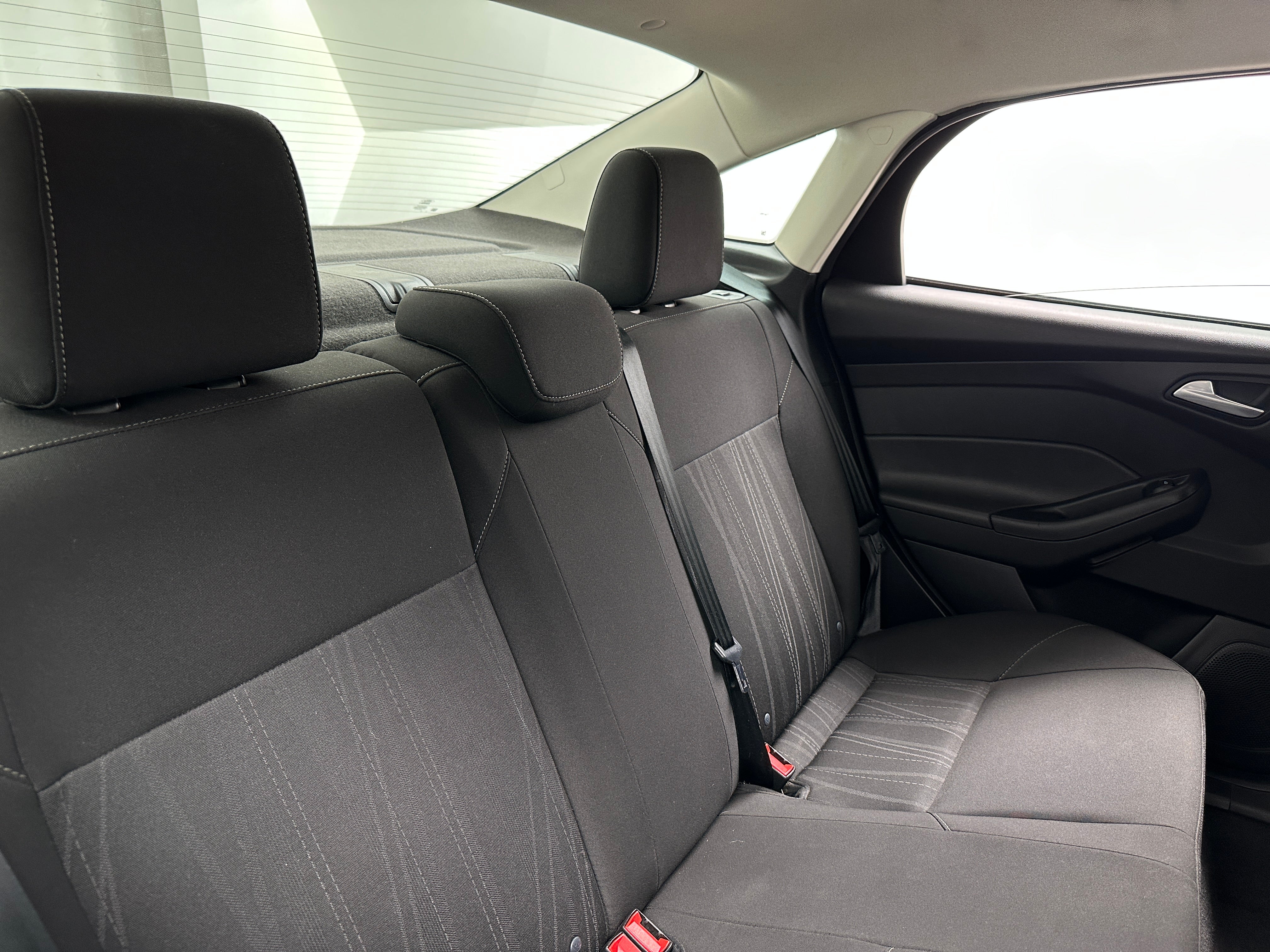 2018 Ford Focus SE 6