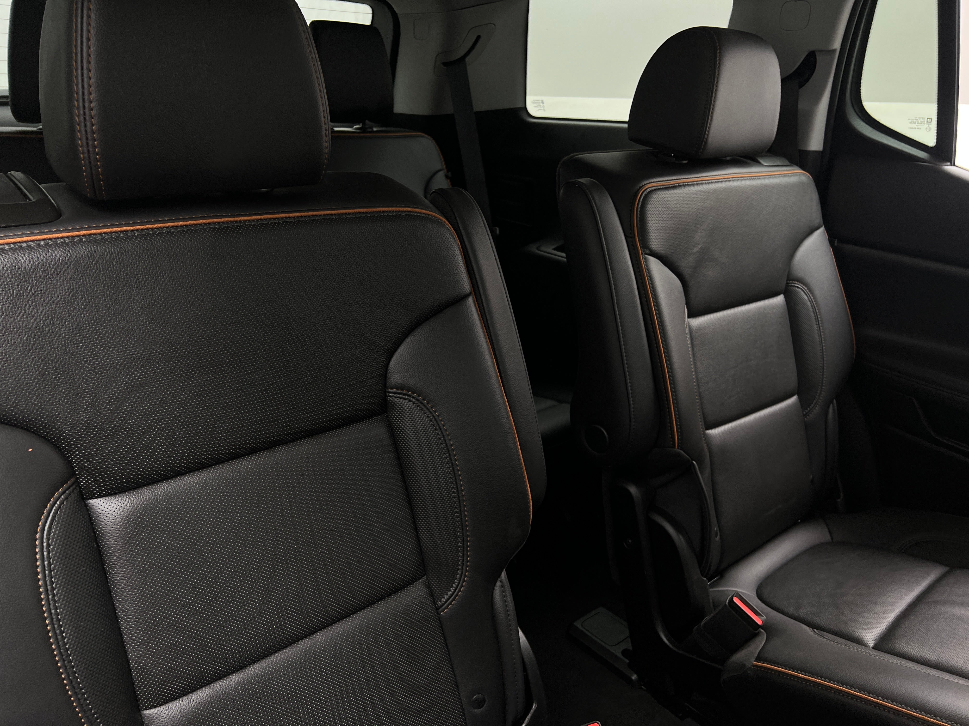 2023 GMC Acadia AT4 5