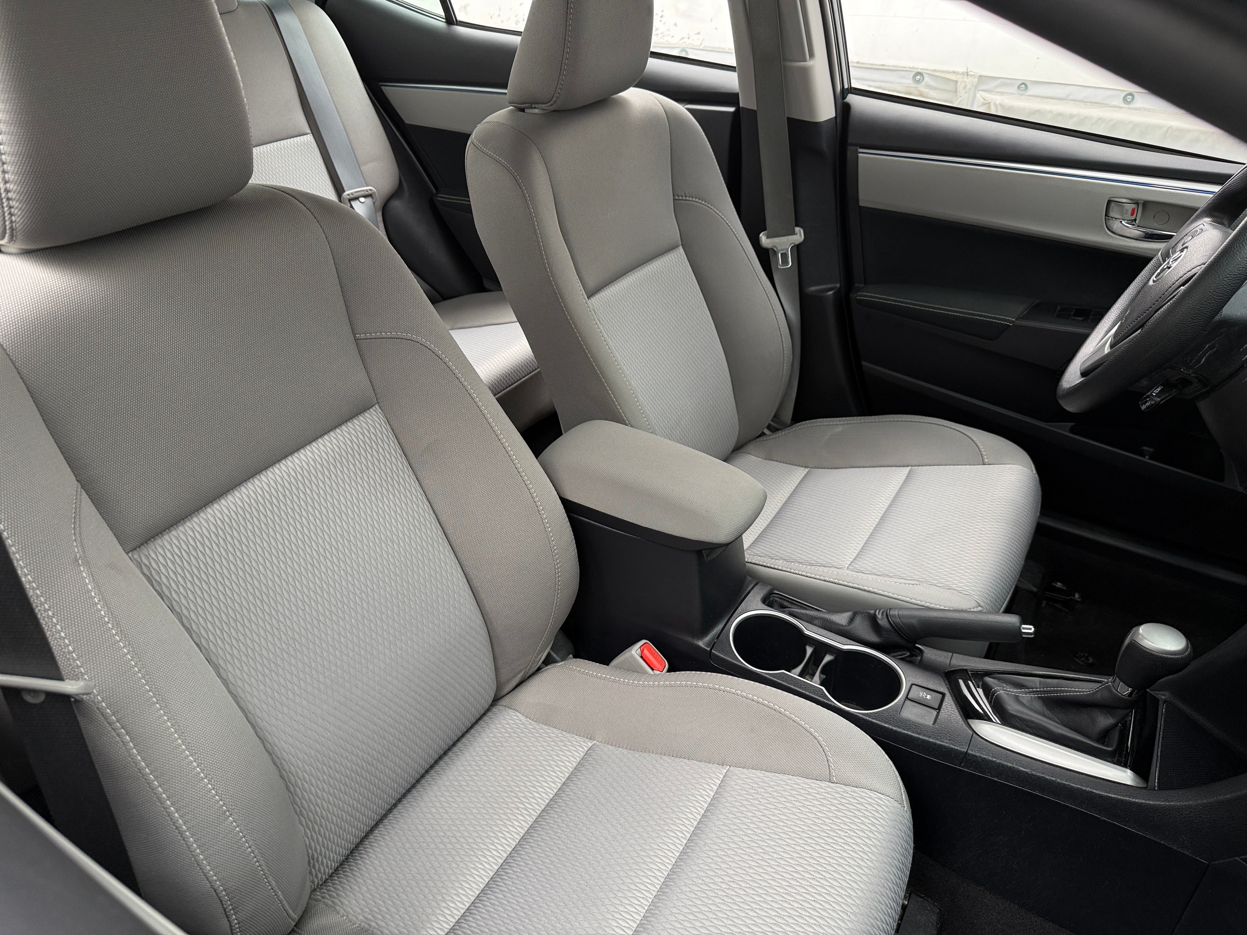 2016 Toyota Corolla LE 2