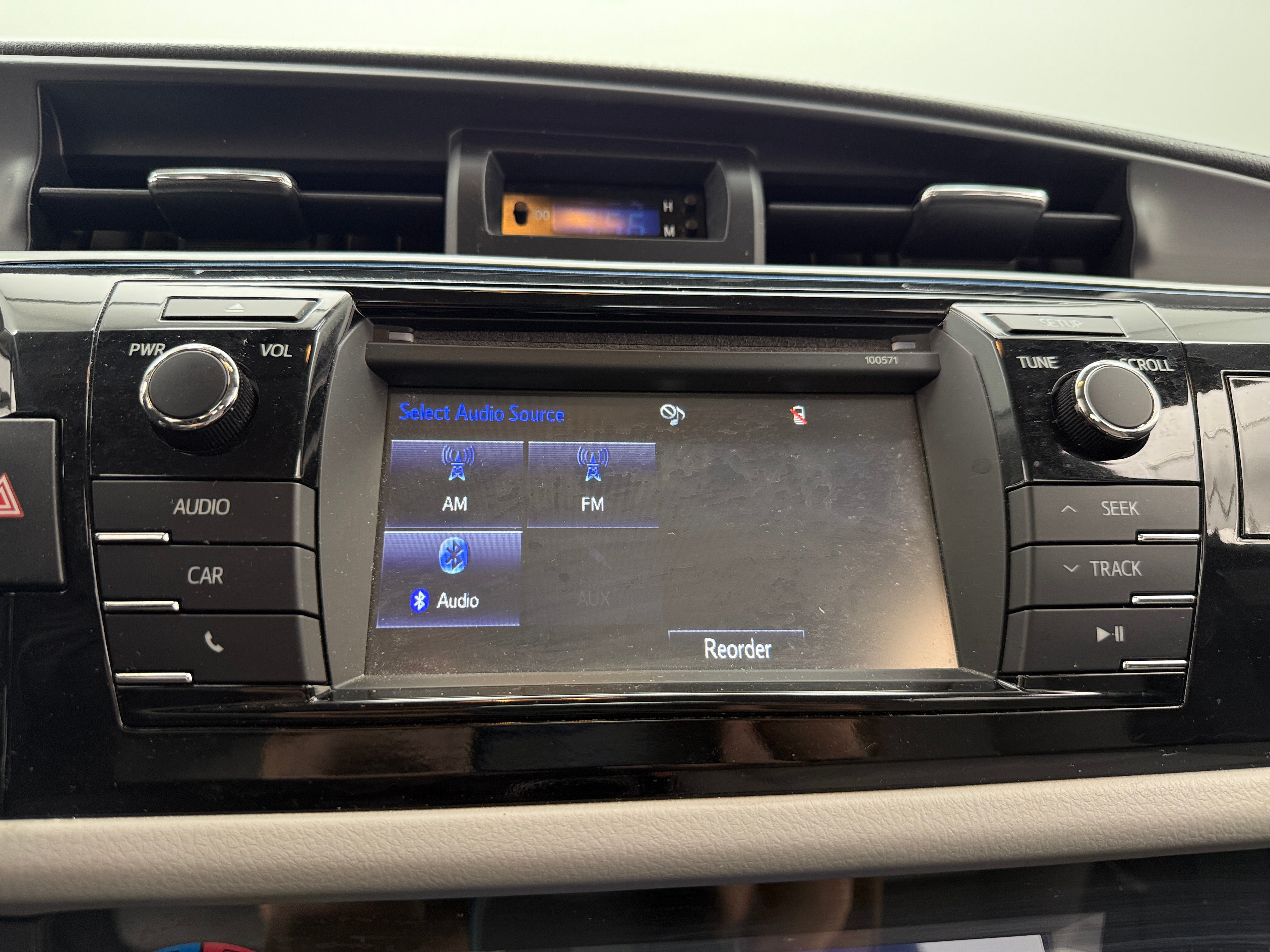 2016 Toyota Corolla LE 4
