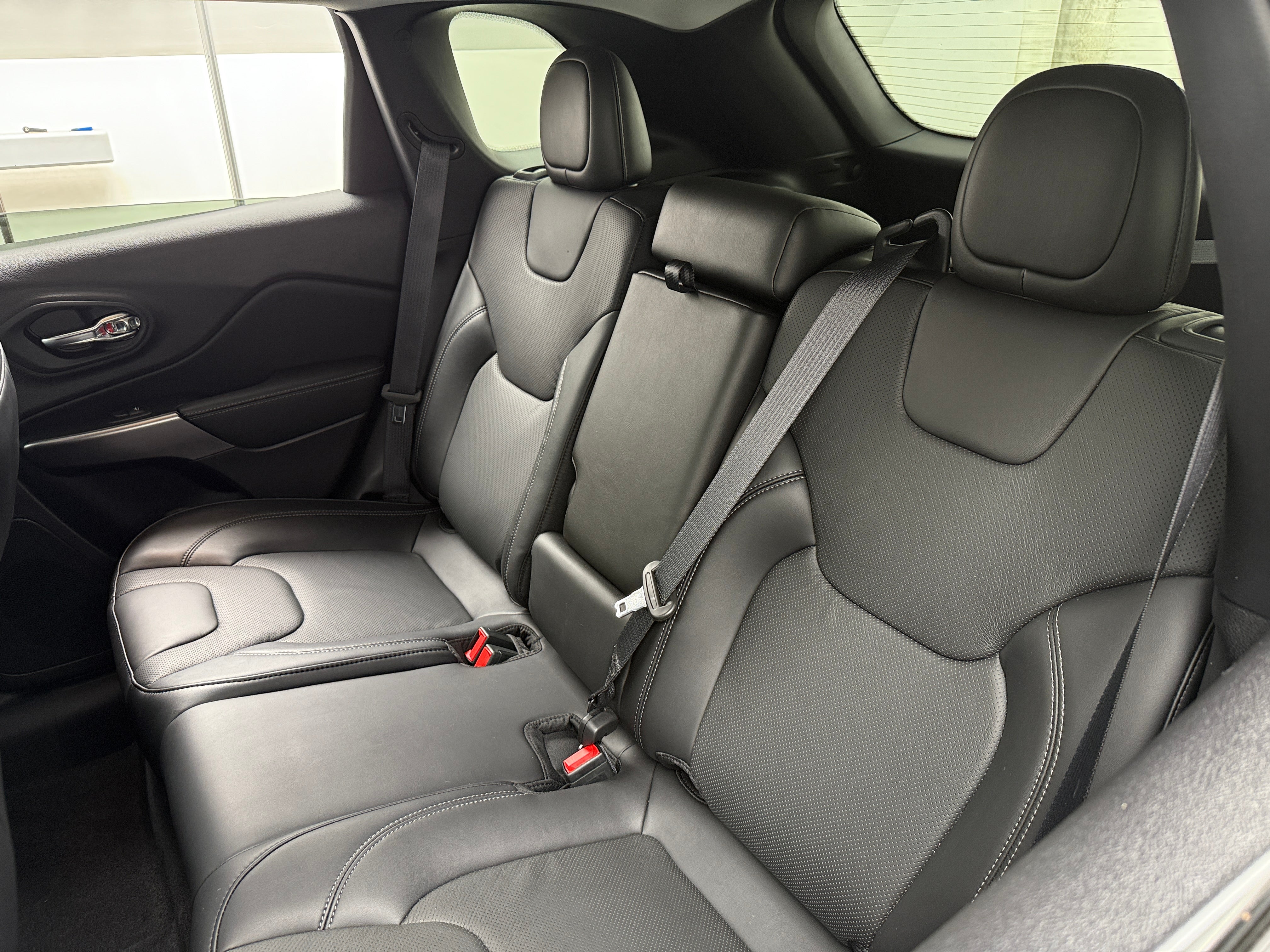 2022 Jeep Cherokee Limited Edition 5