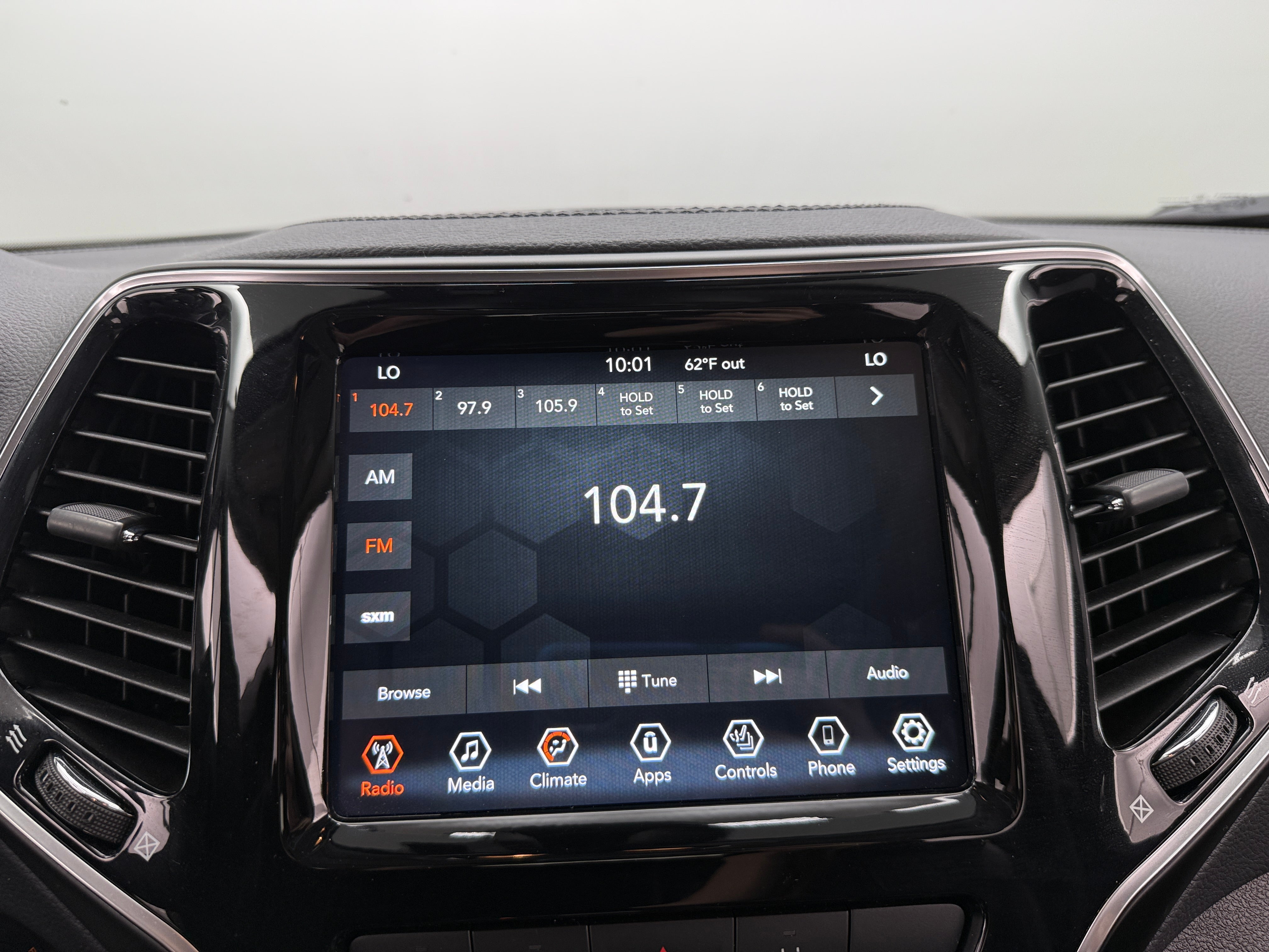2022 Jeep Cherokee Limited Edition 3