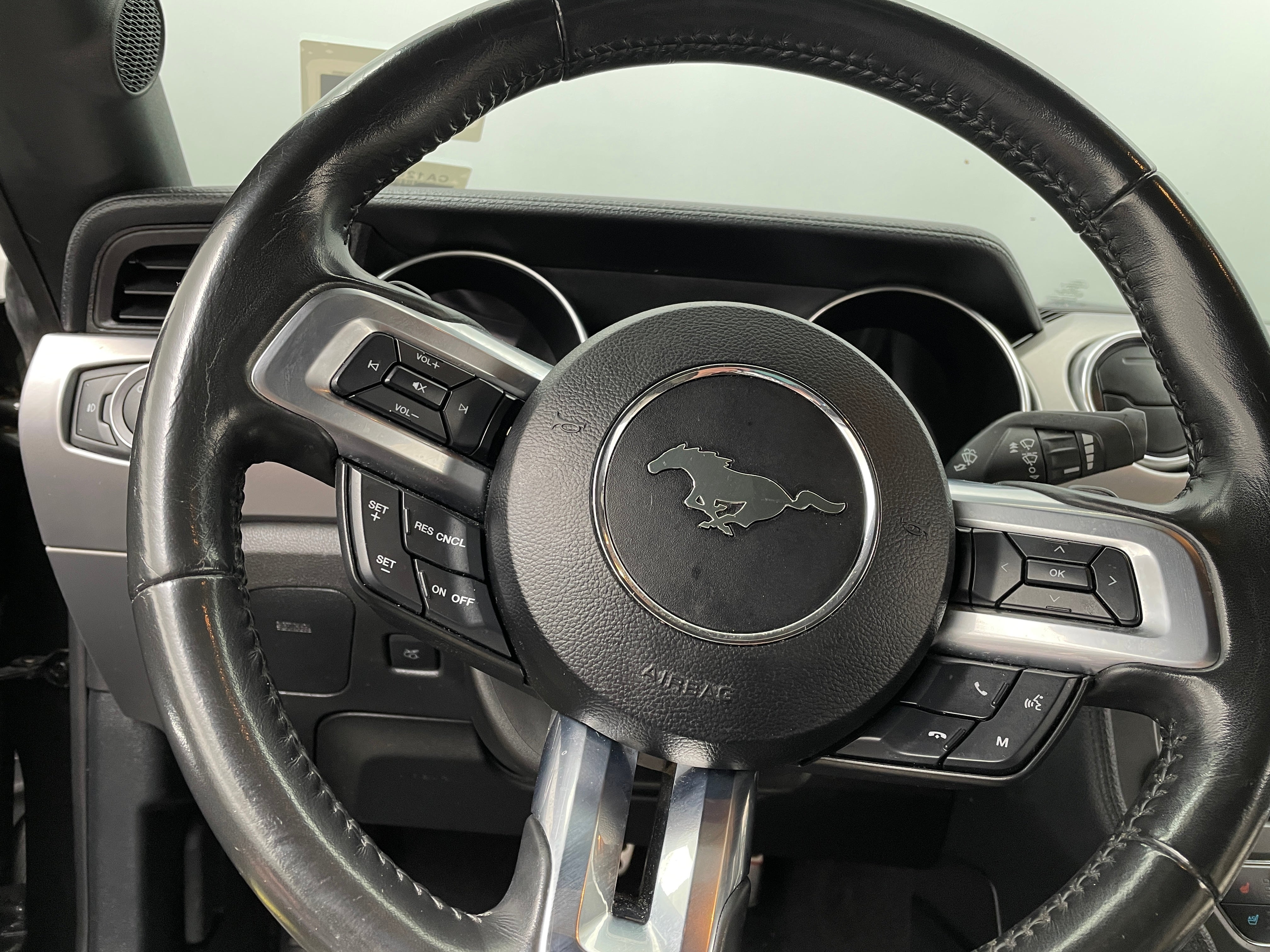 2020 Ford Mustang  3