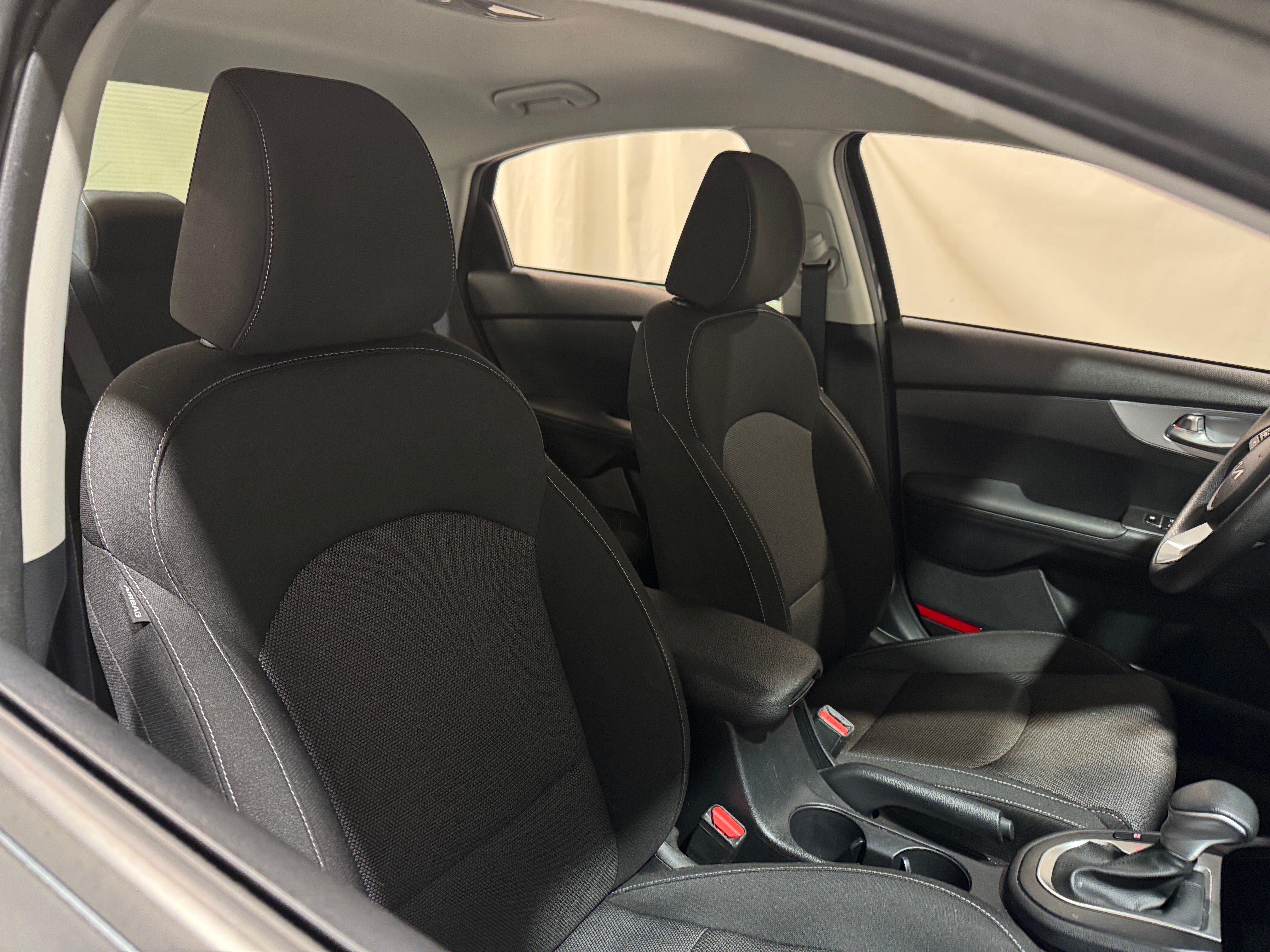 2024 Kia Forte LXS 2