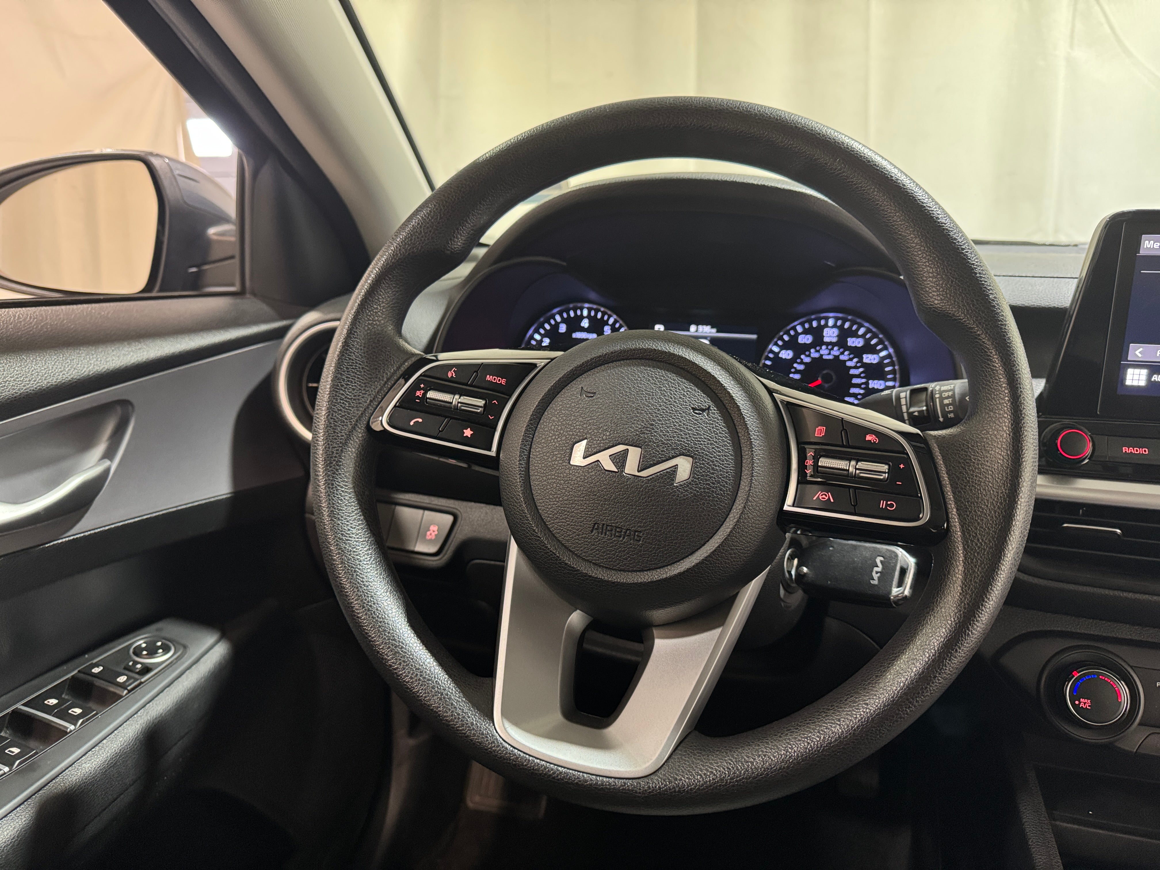 2024 Kia Forte LXS 5