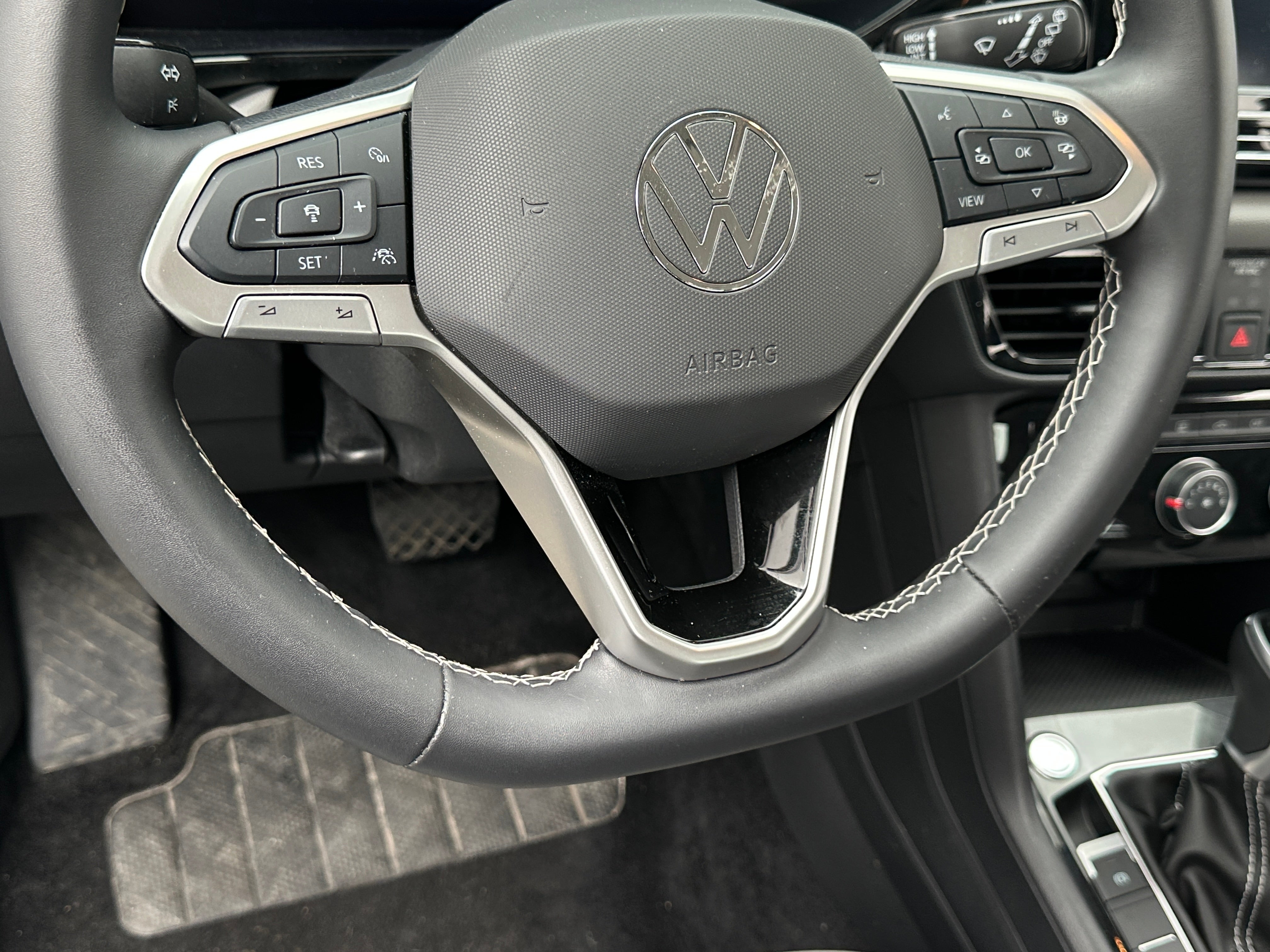 2024 Volkswagen Taos S 5