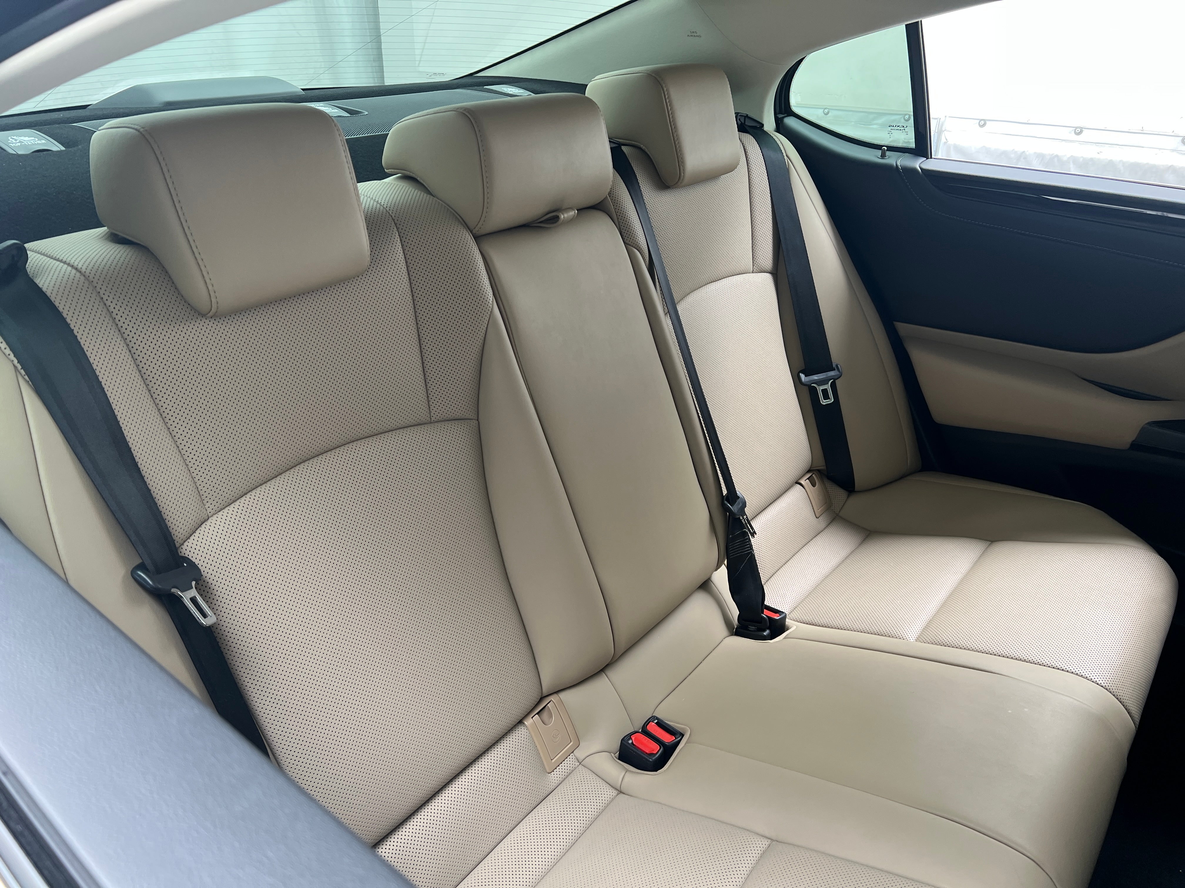 2020 Lexus ES Hybrid 300h 6