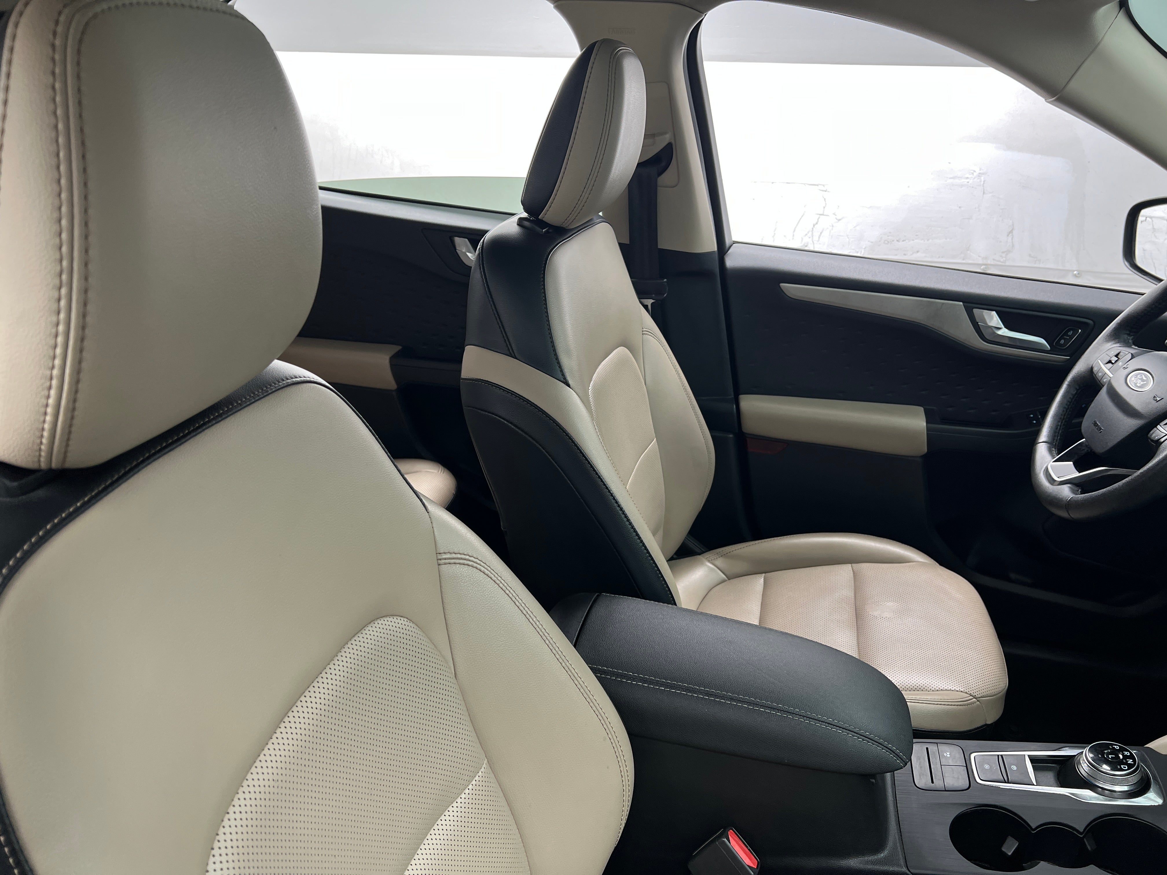 2020 Ford Escape SE 2