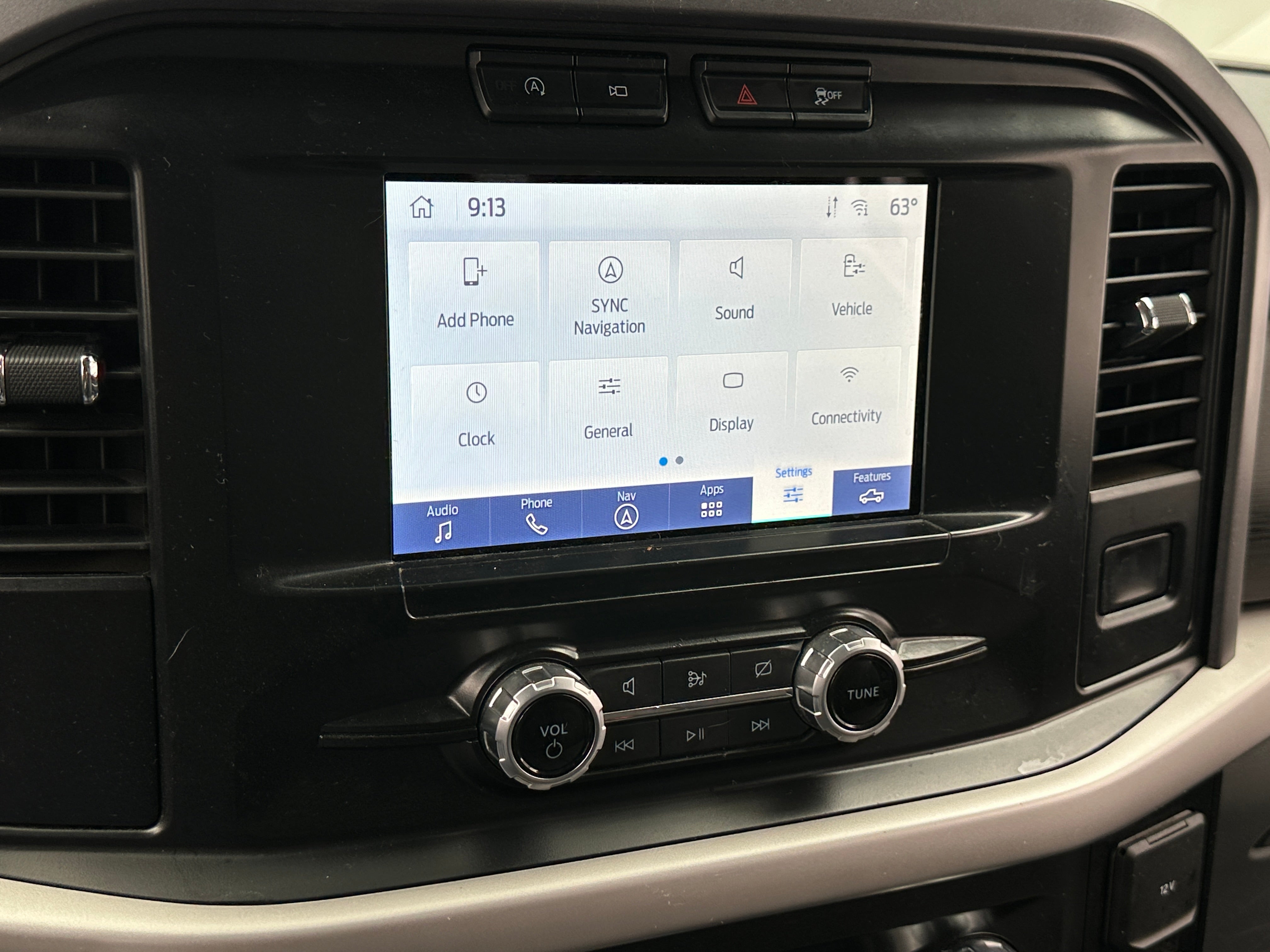 2023 Ford Econoline E-150 4