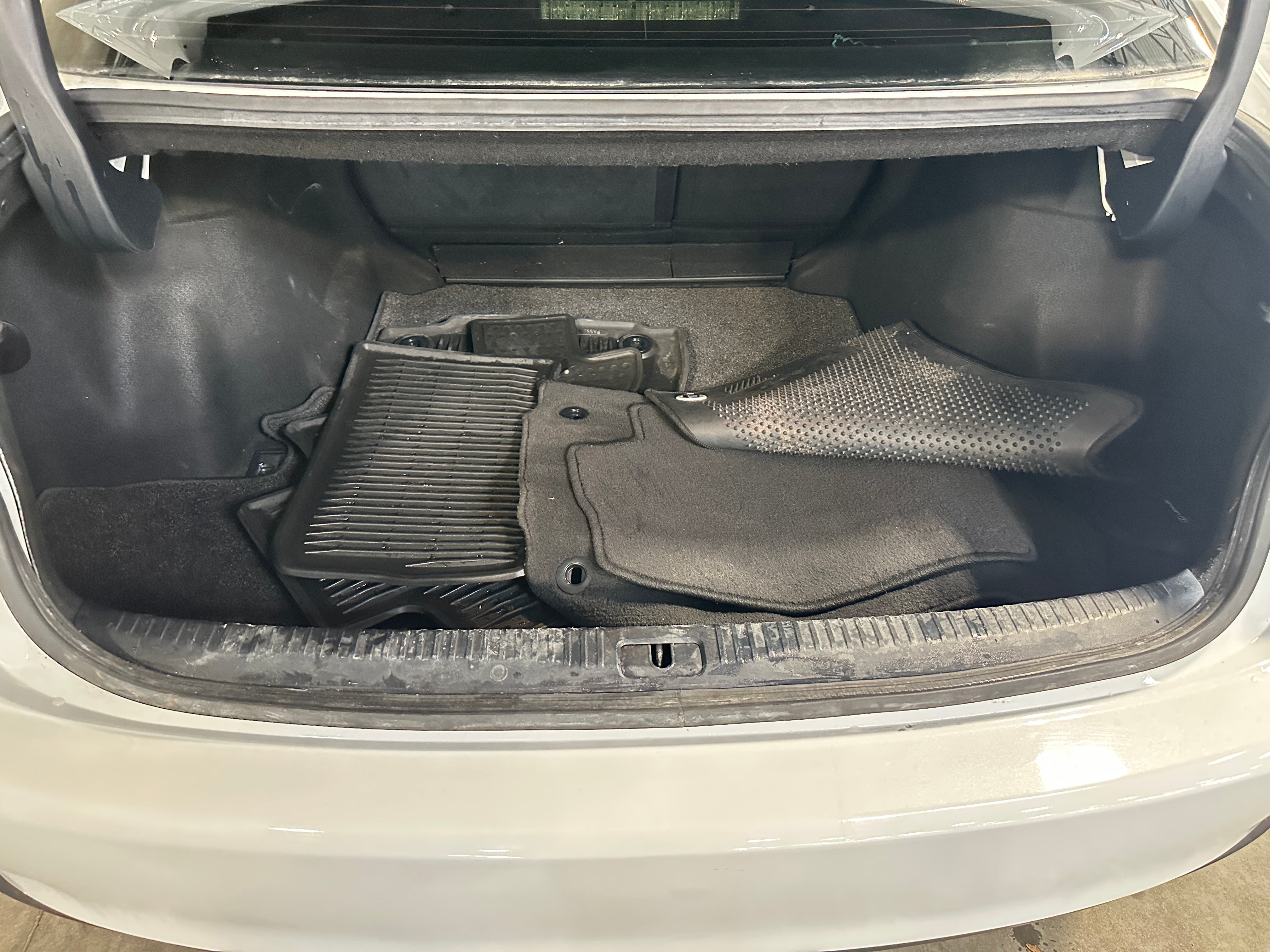 2016 Lexus IS 350 6