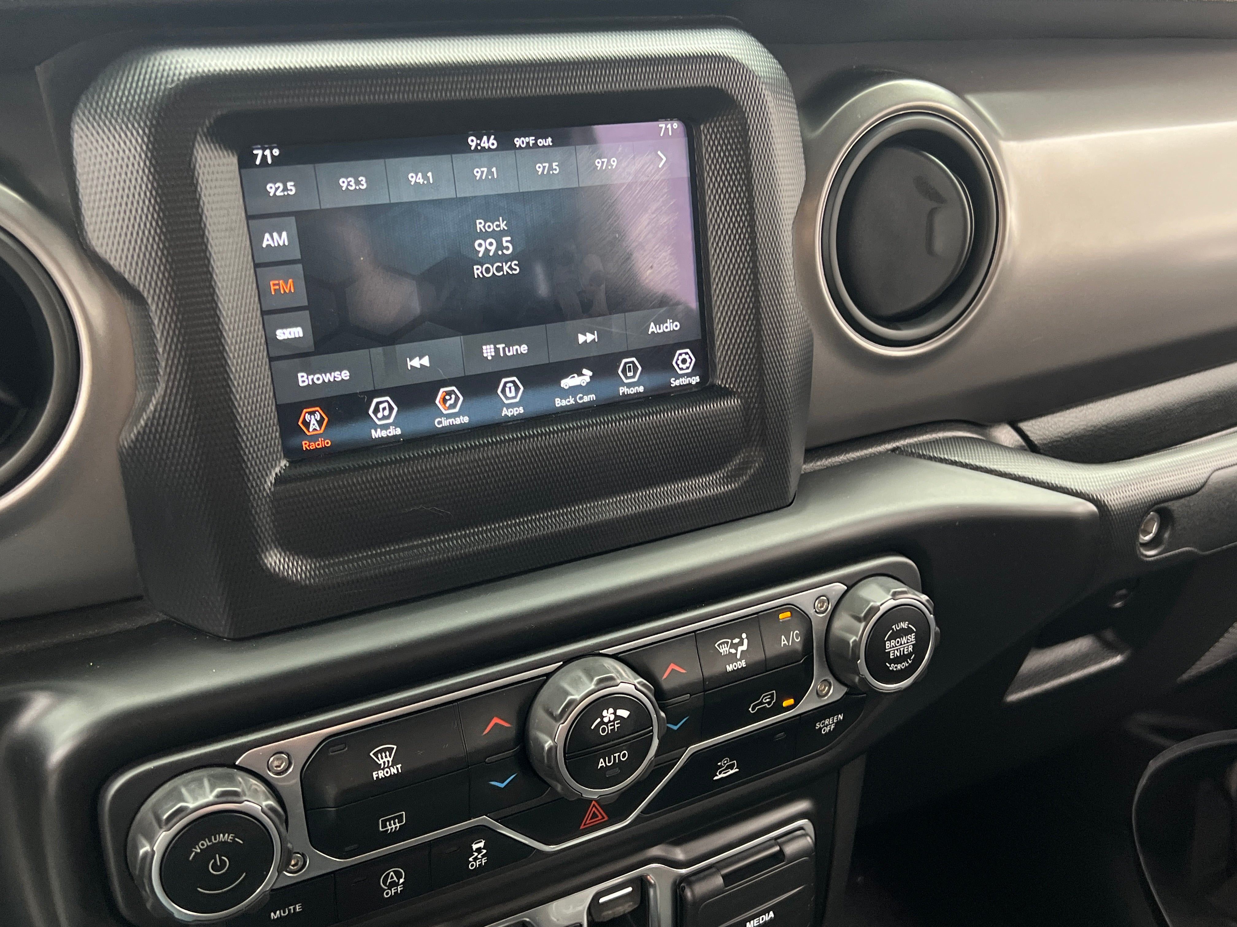 2021 Jeep Gladiator Willys 4