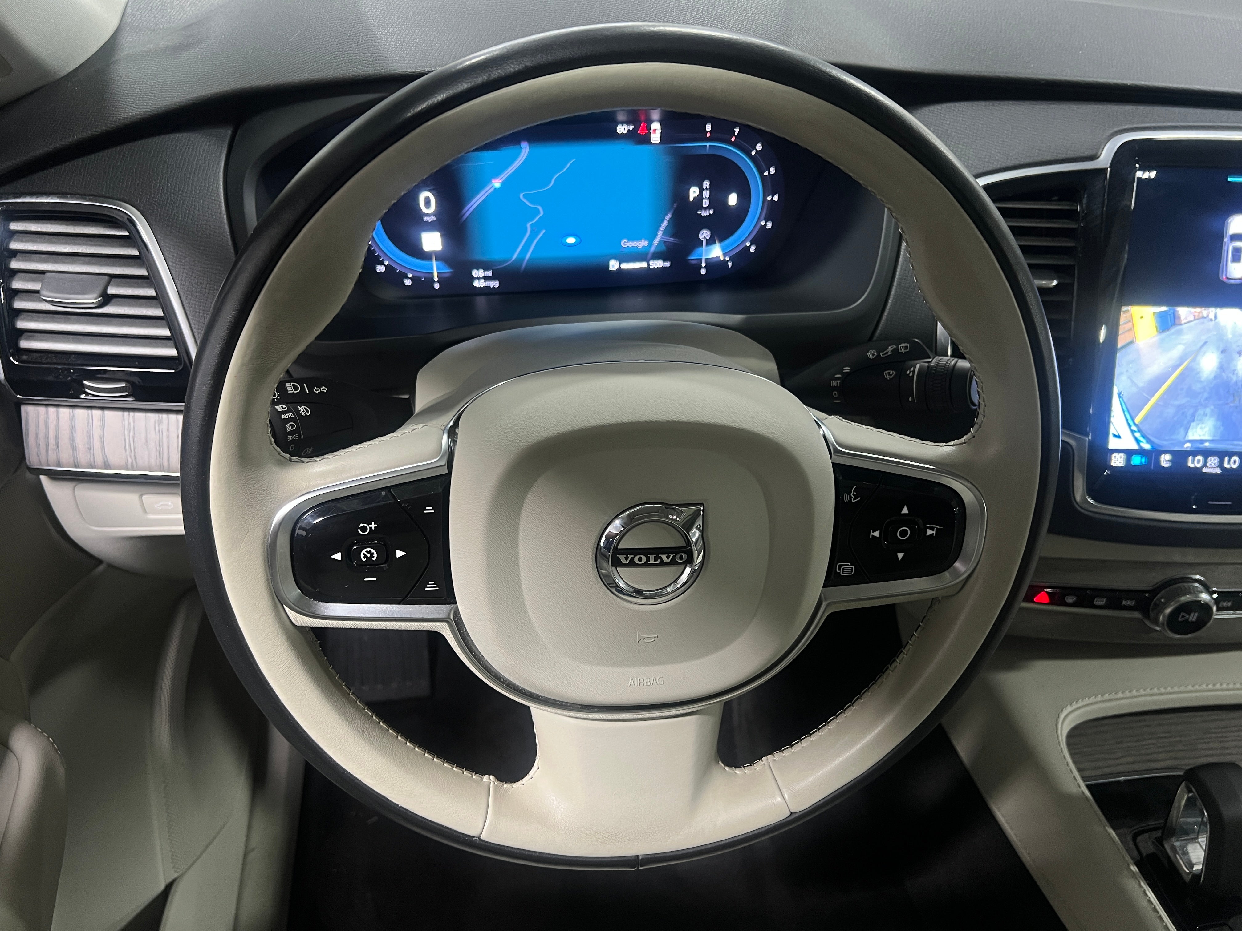 2023 Volvo XC90 B6 Plus 4