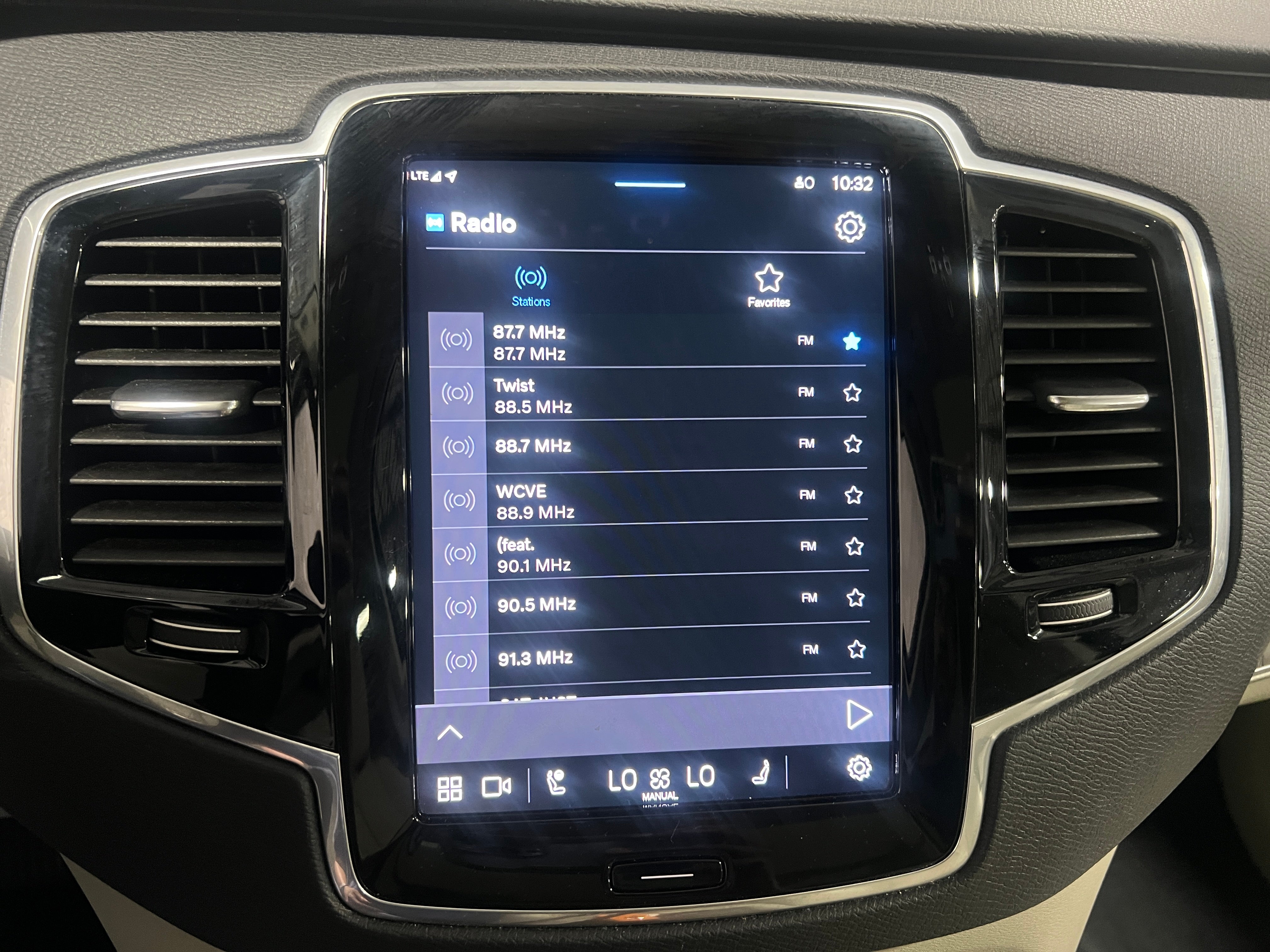 2023 Volvo XC90 B6 Plus 3