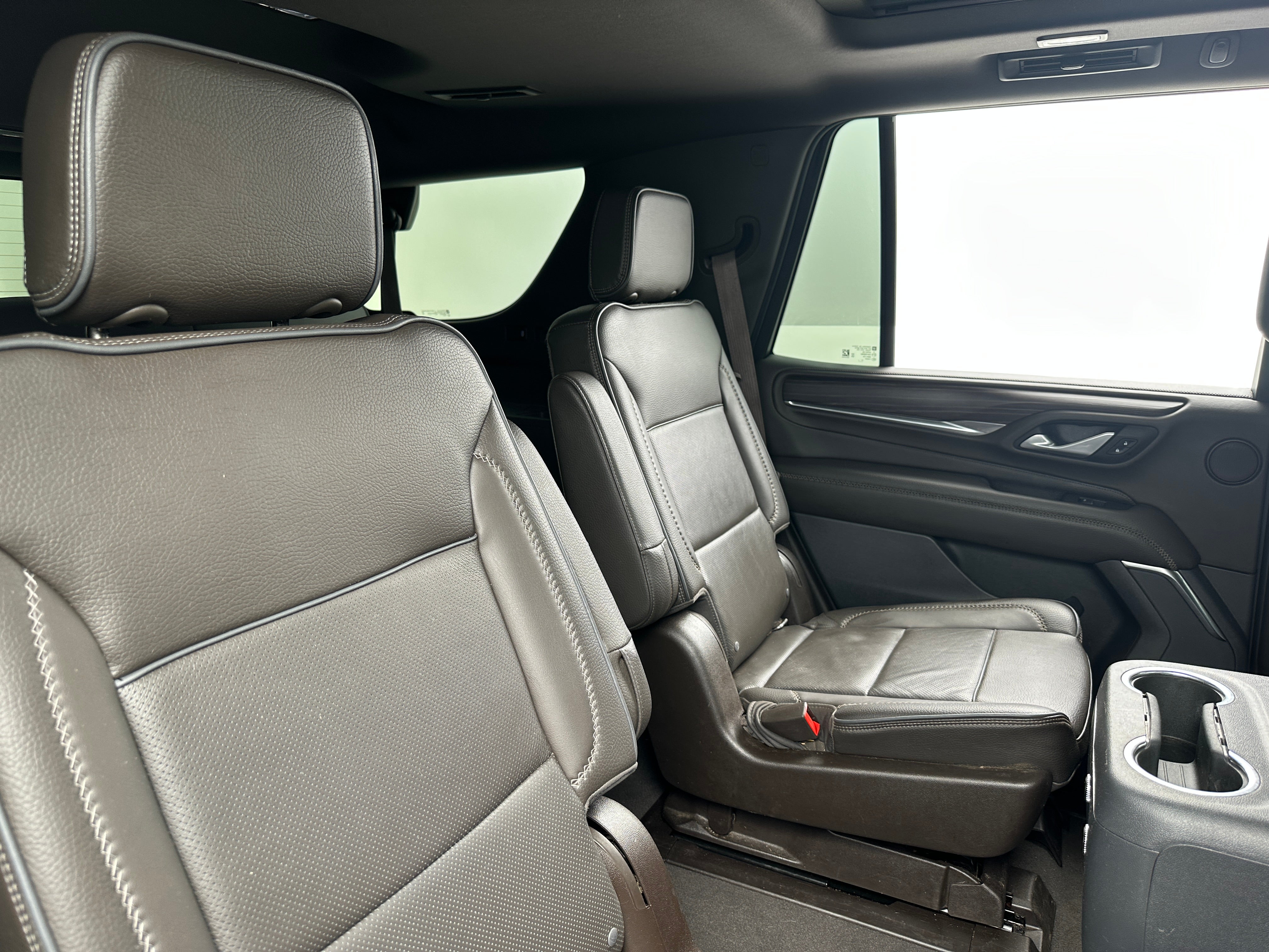 2022 GMC Yukon Denali 5