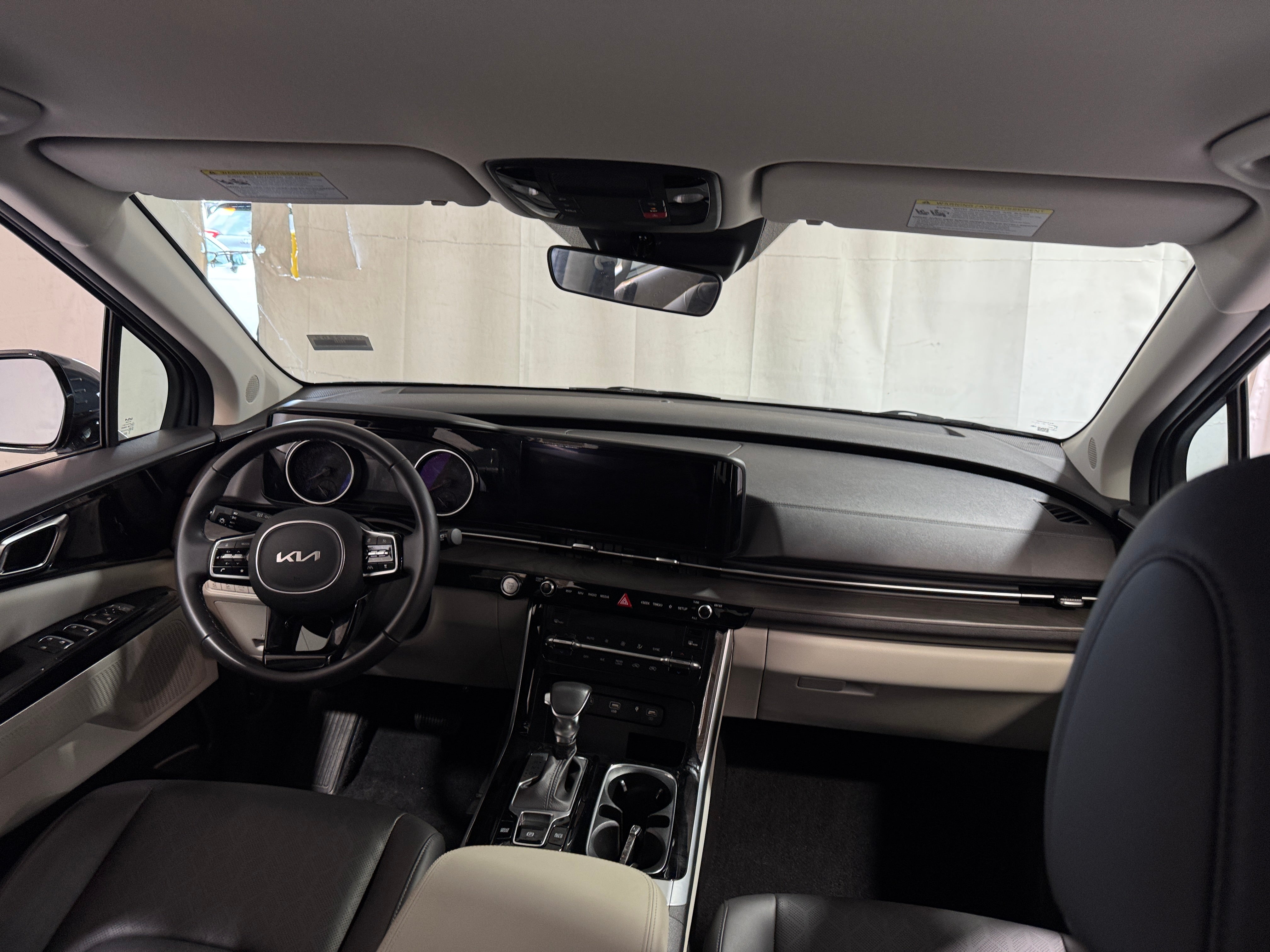 2024 Kia Carnival EX 2