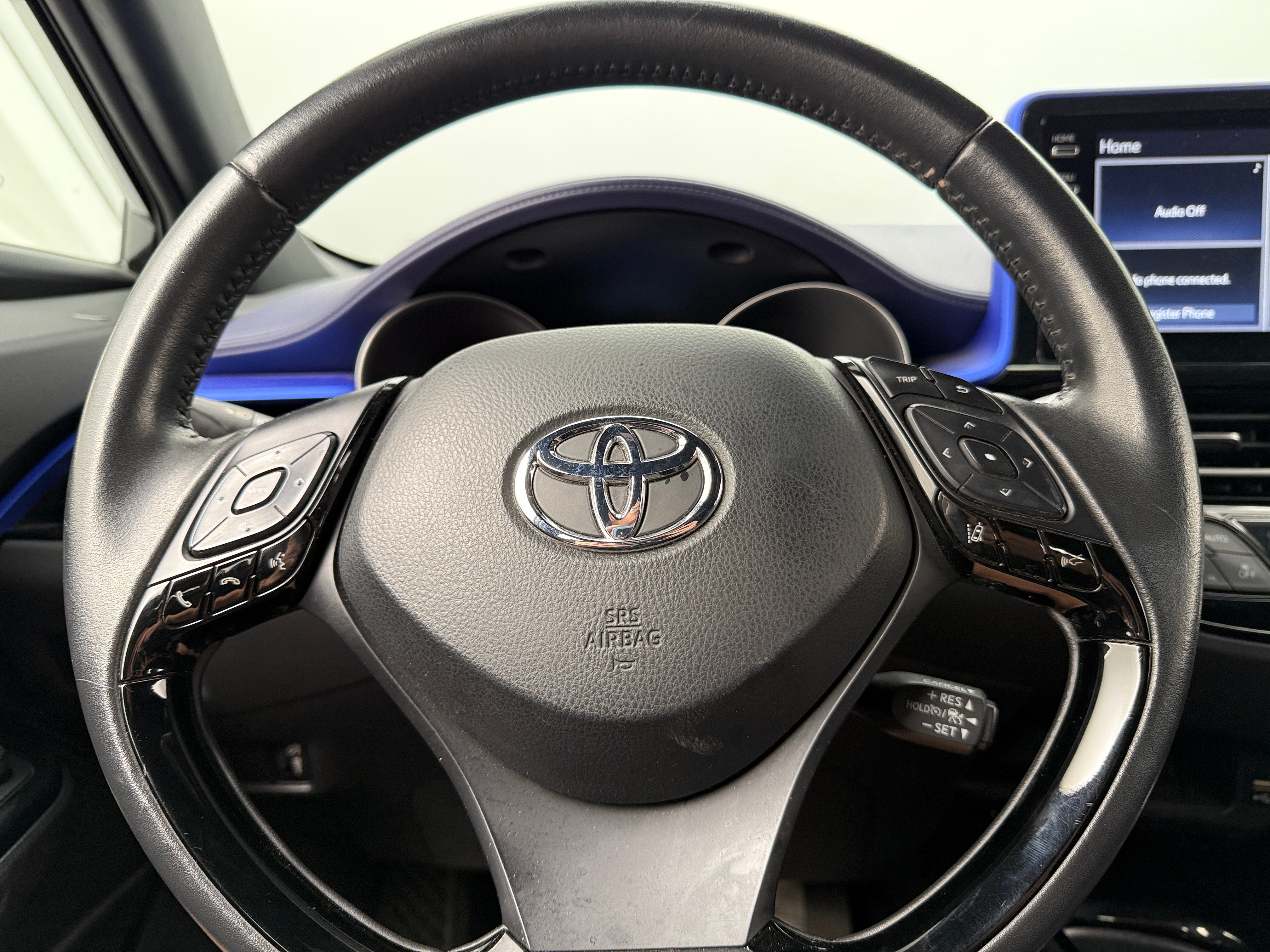 2021 Toyota C-HR XLE 5