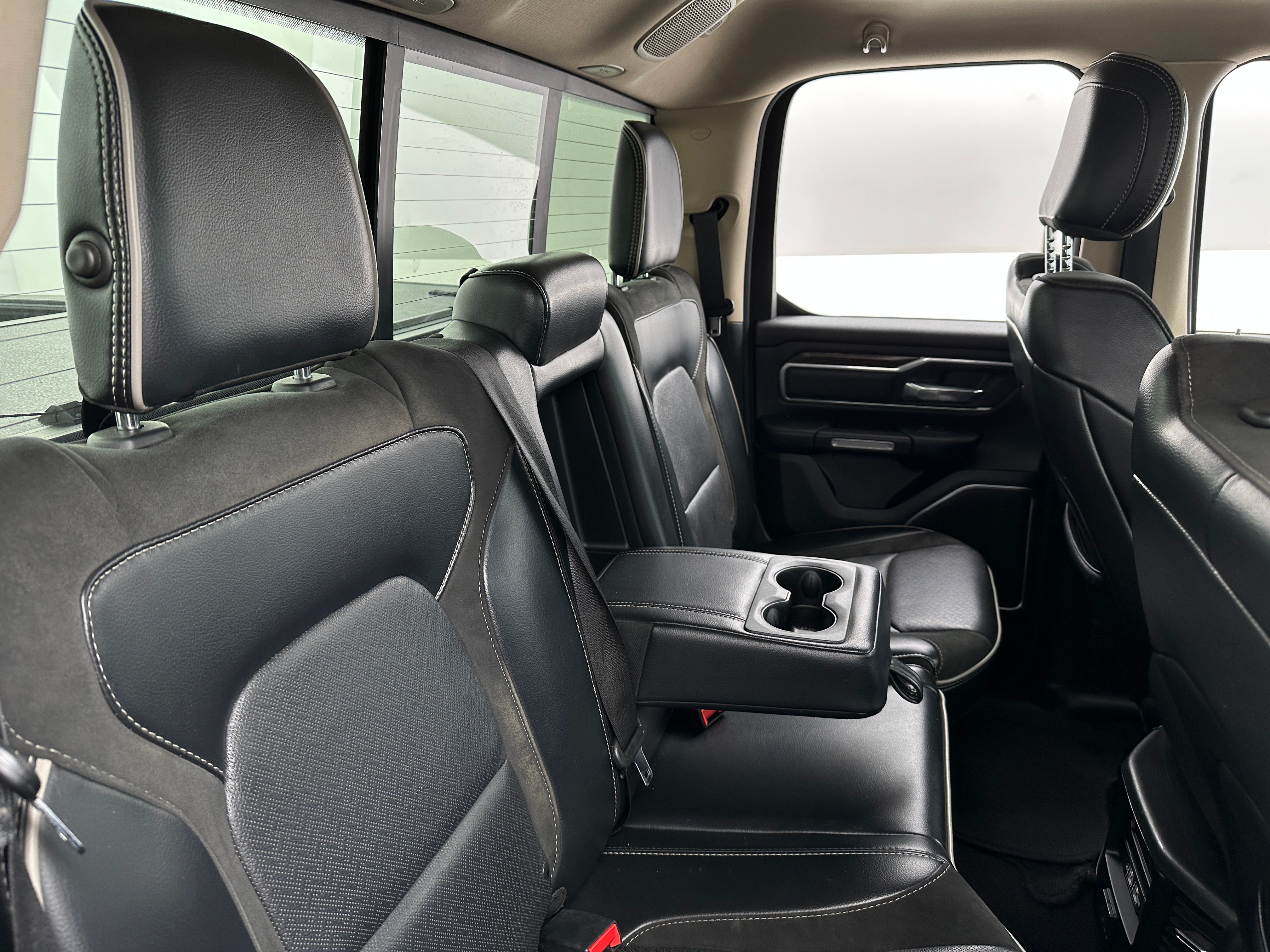 2019 RAM 1500 Laramie 5