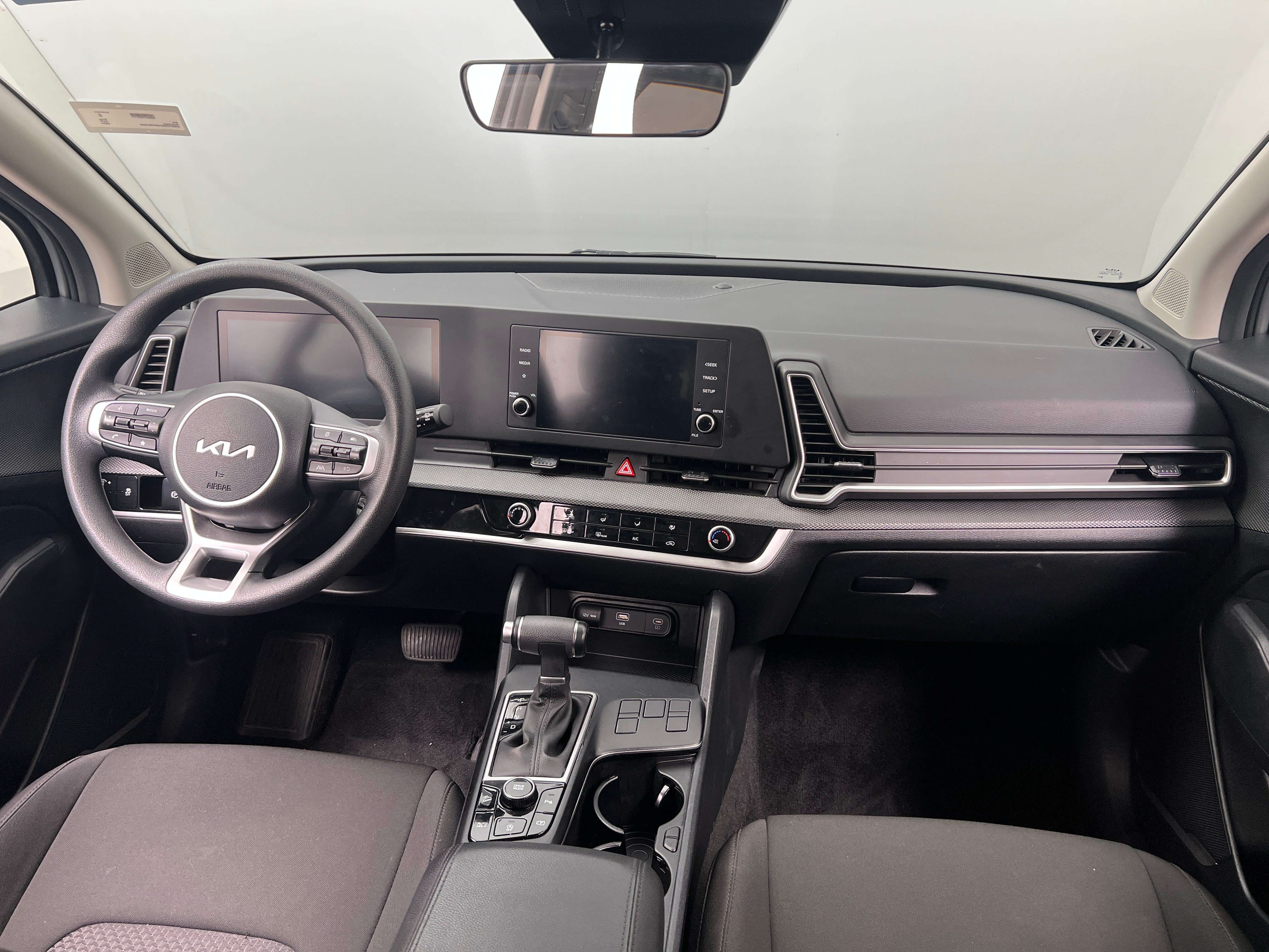 2024 Kia Sportage LX 3