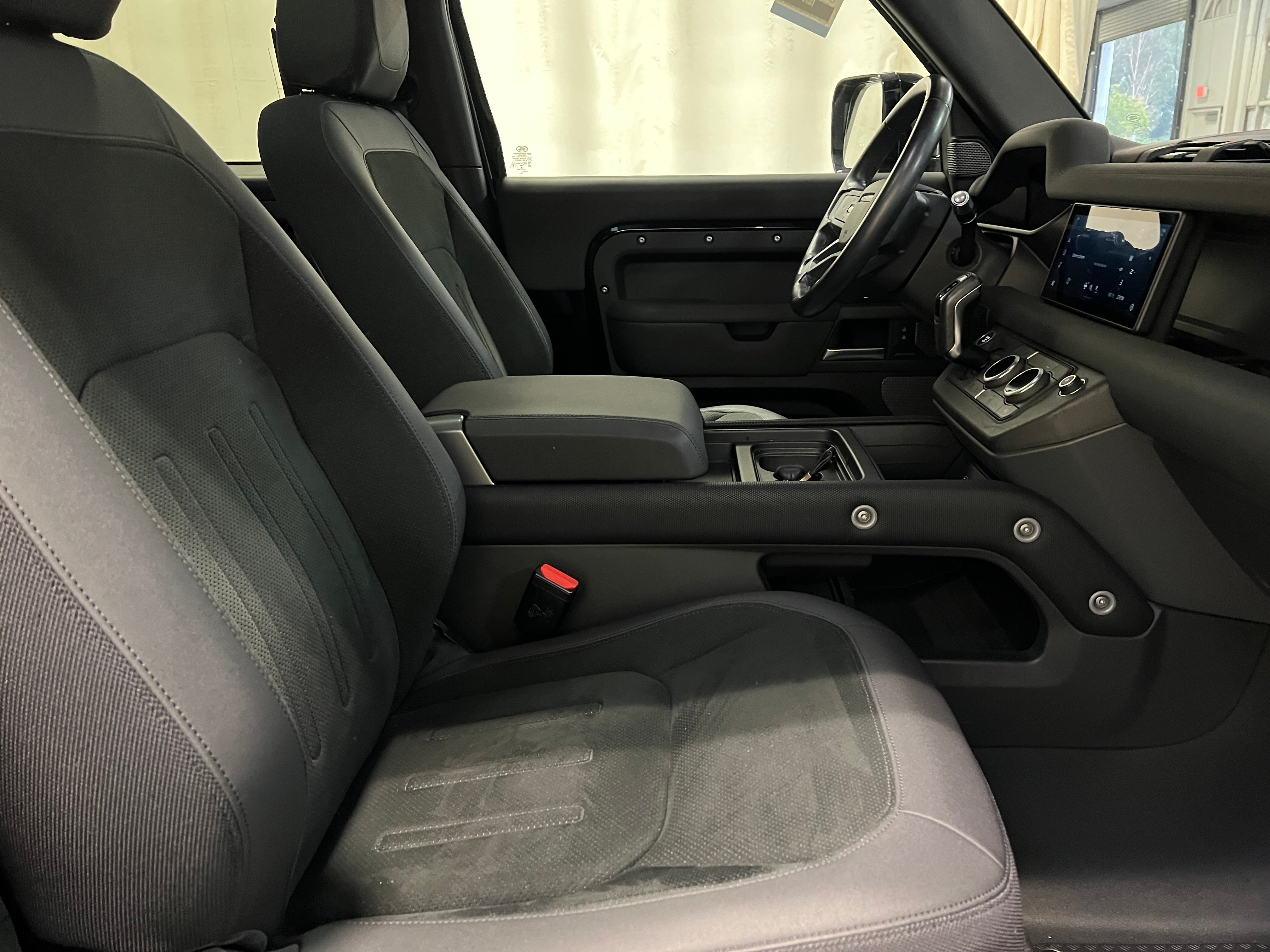 2021 Land Rover Defender 90 2
