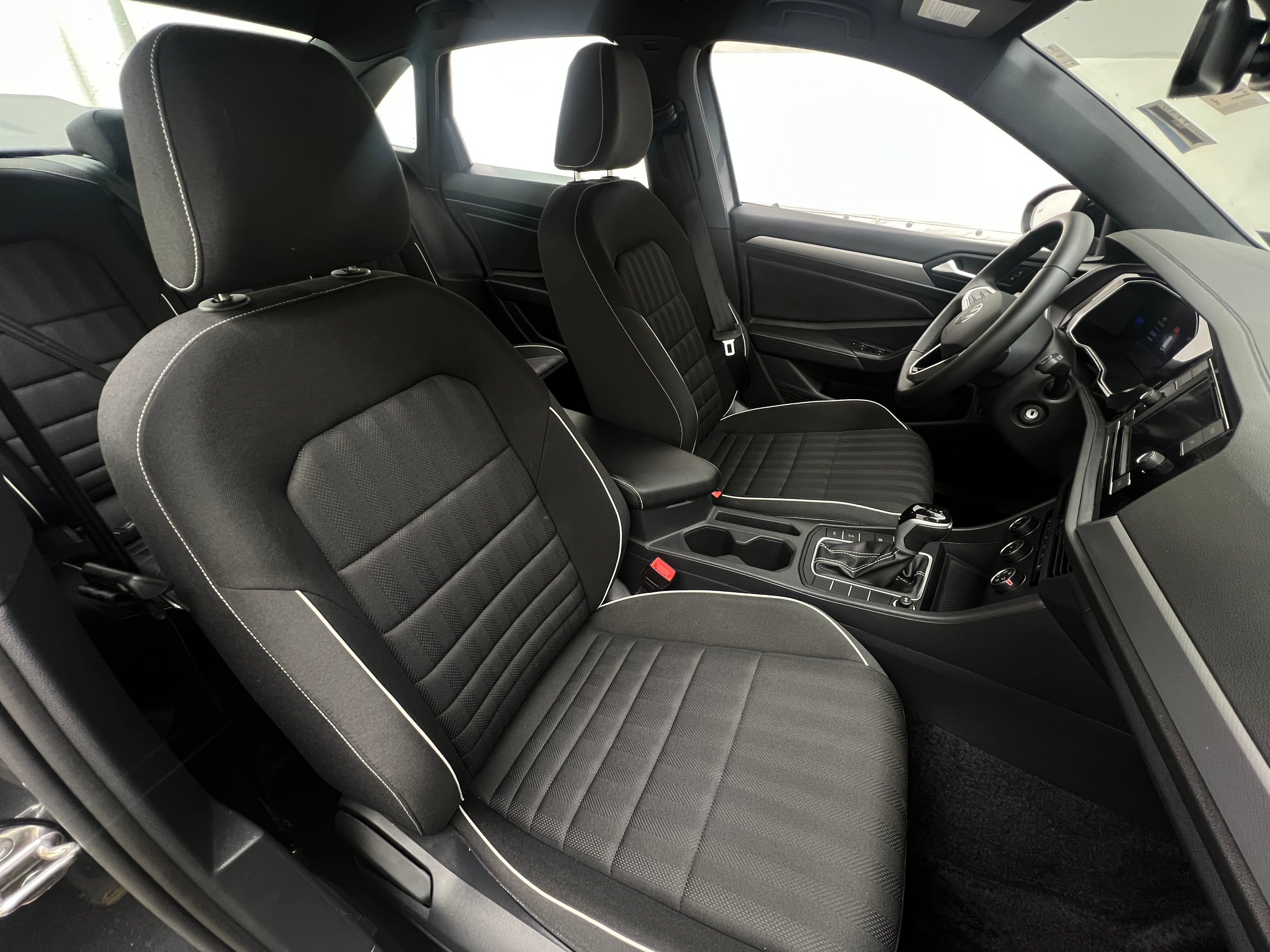 2024 Volkswagen Jetta Sport 2