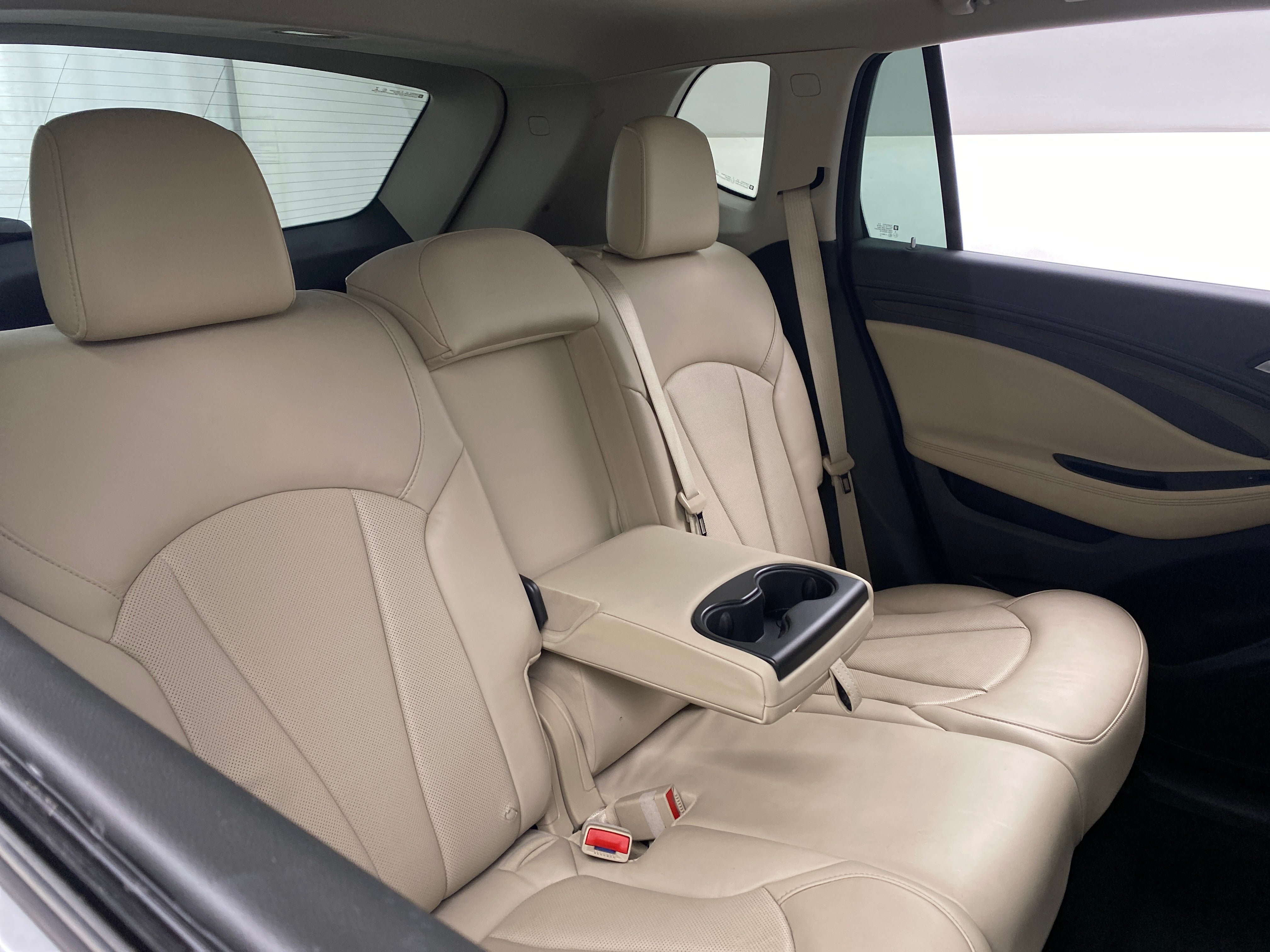 2020 Buick Envision Essence 5