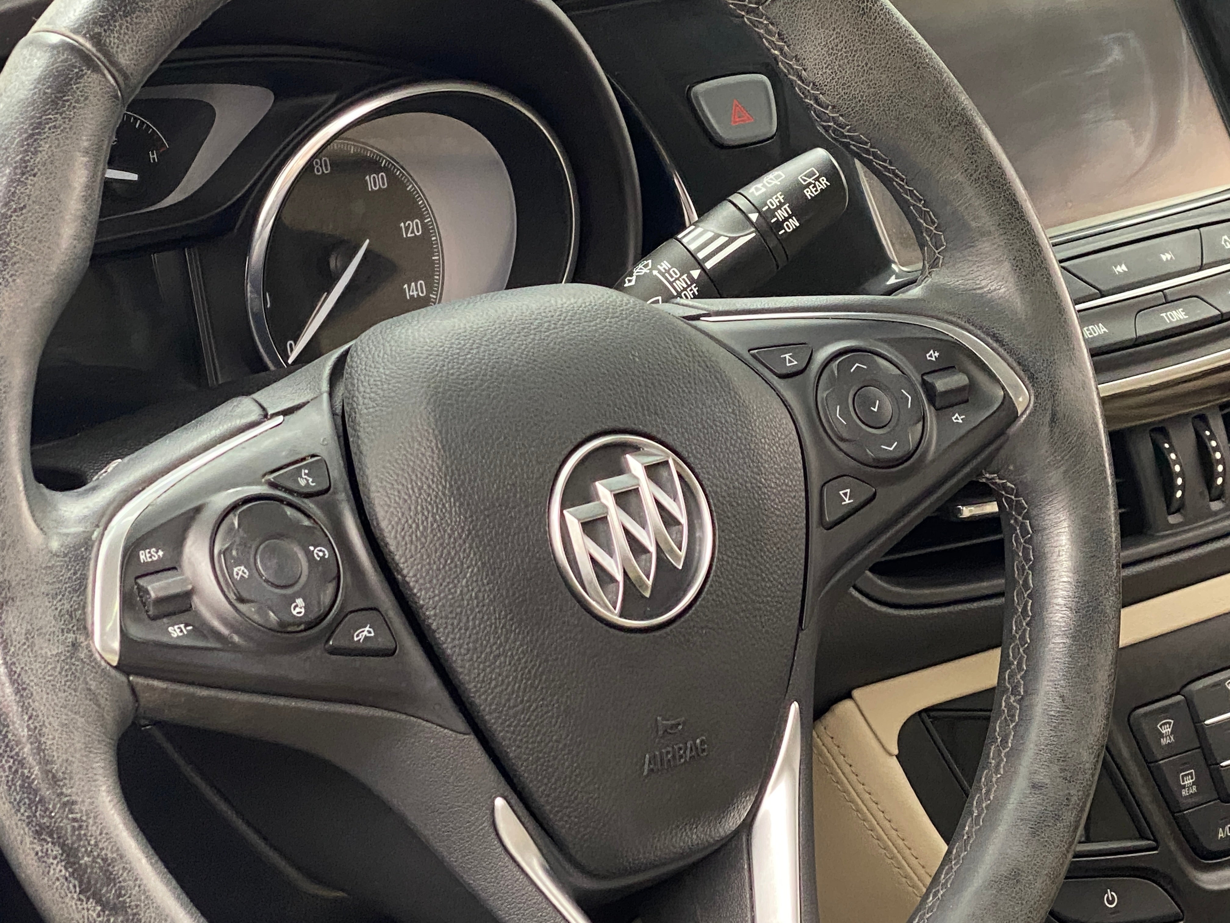 2020 Buick Envision Essence 4