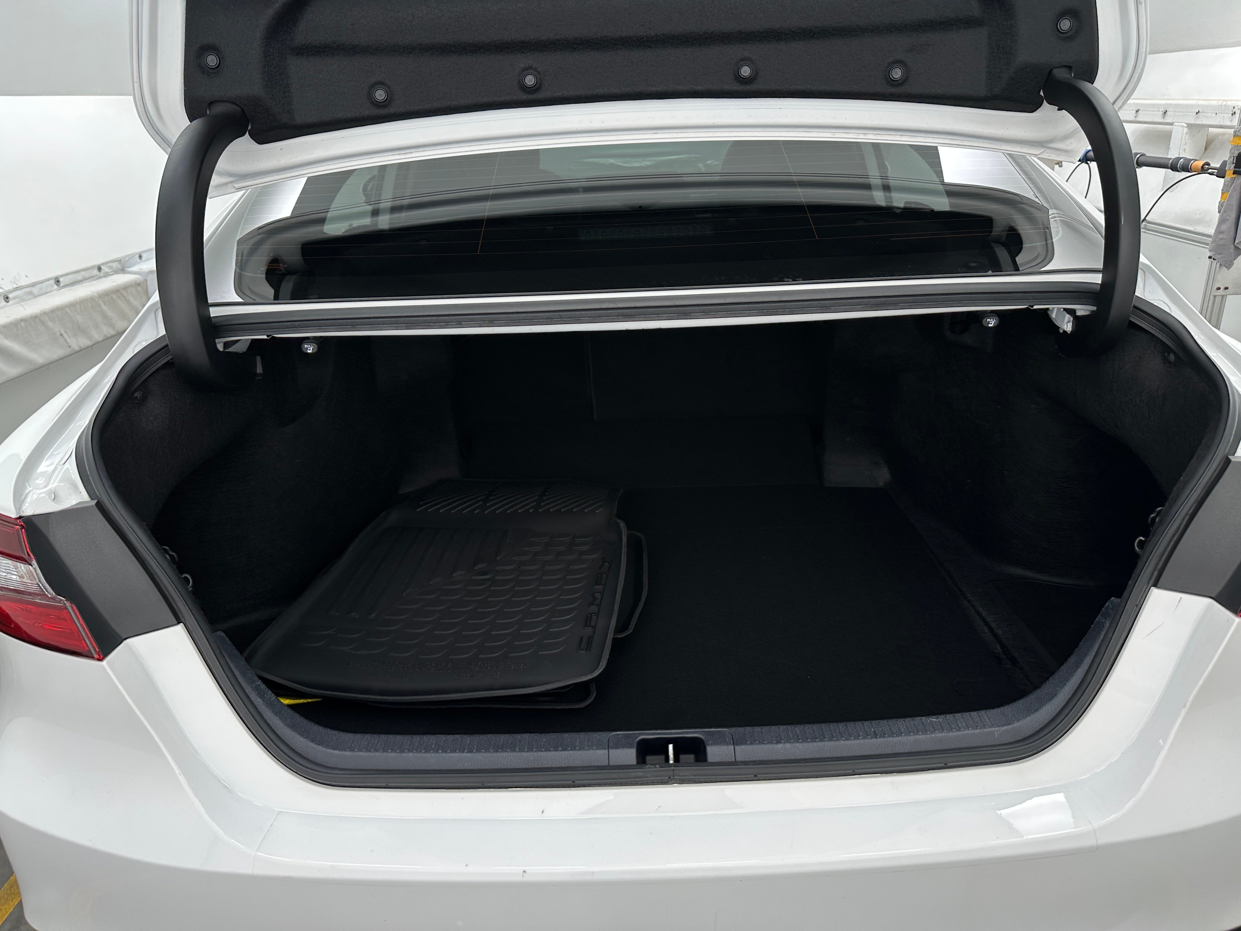 2023 Toyota Camry LE 7