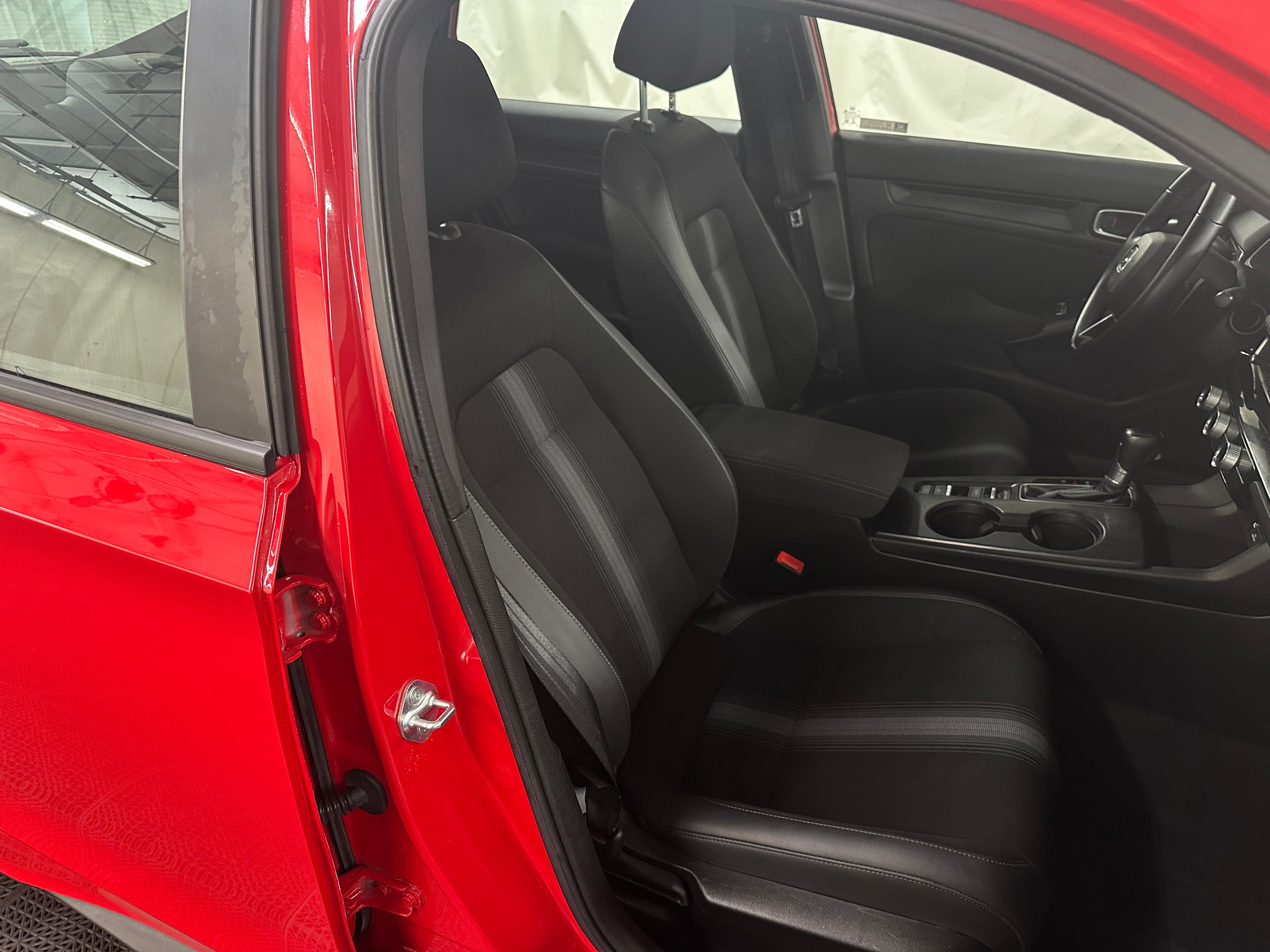 2022 Honda Civic Sport 2