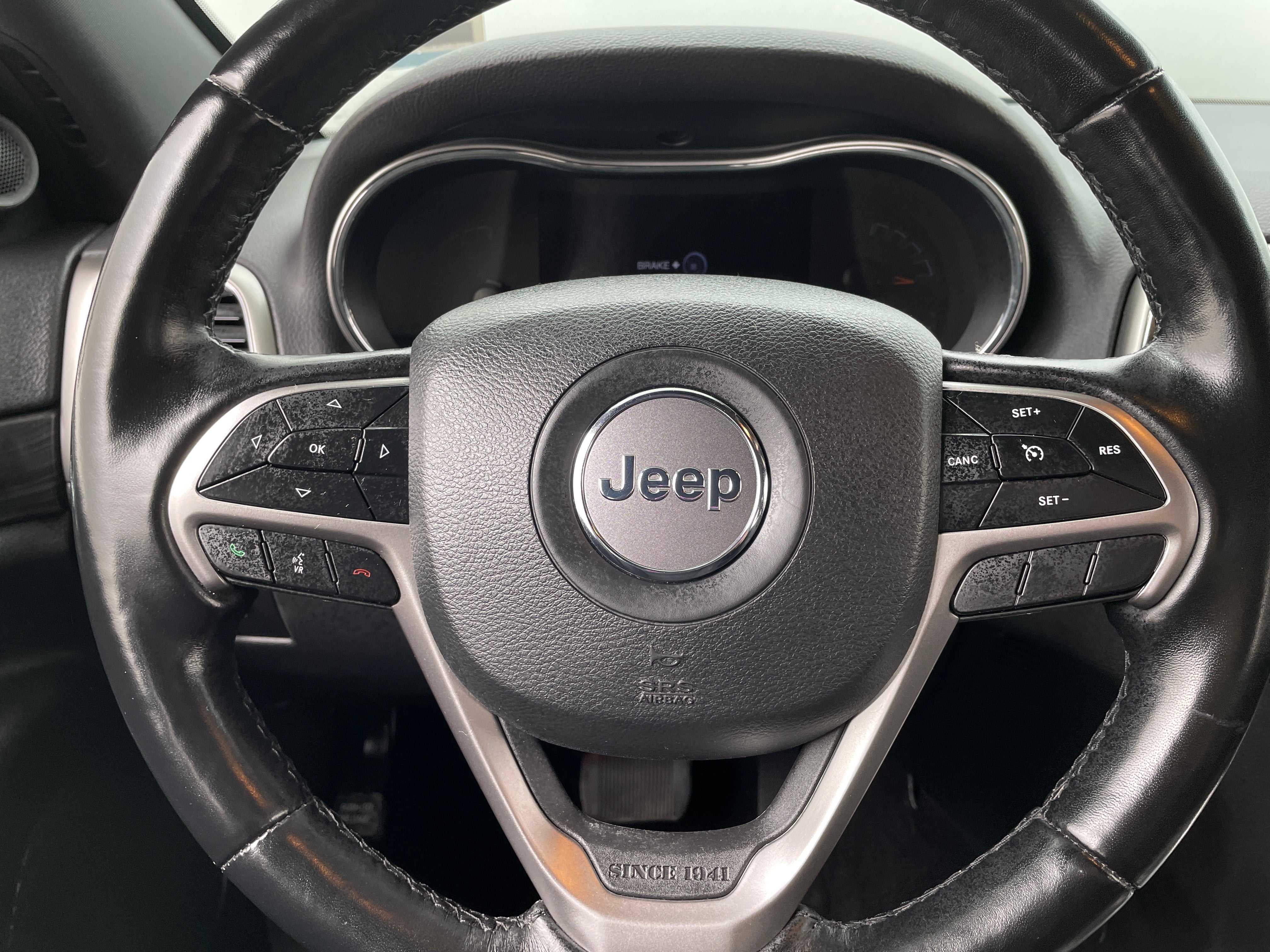2021 Jeep Grand Cherokee Laredo 5