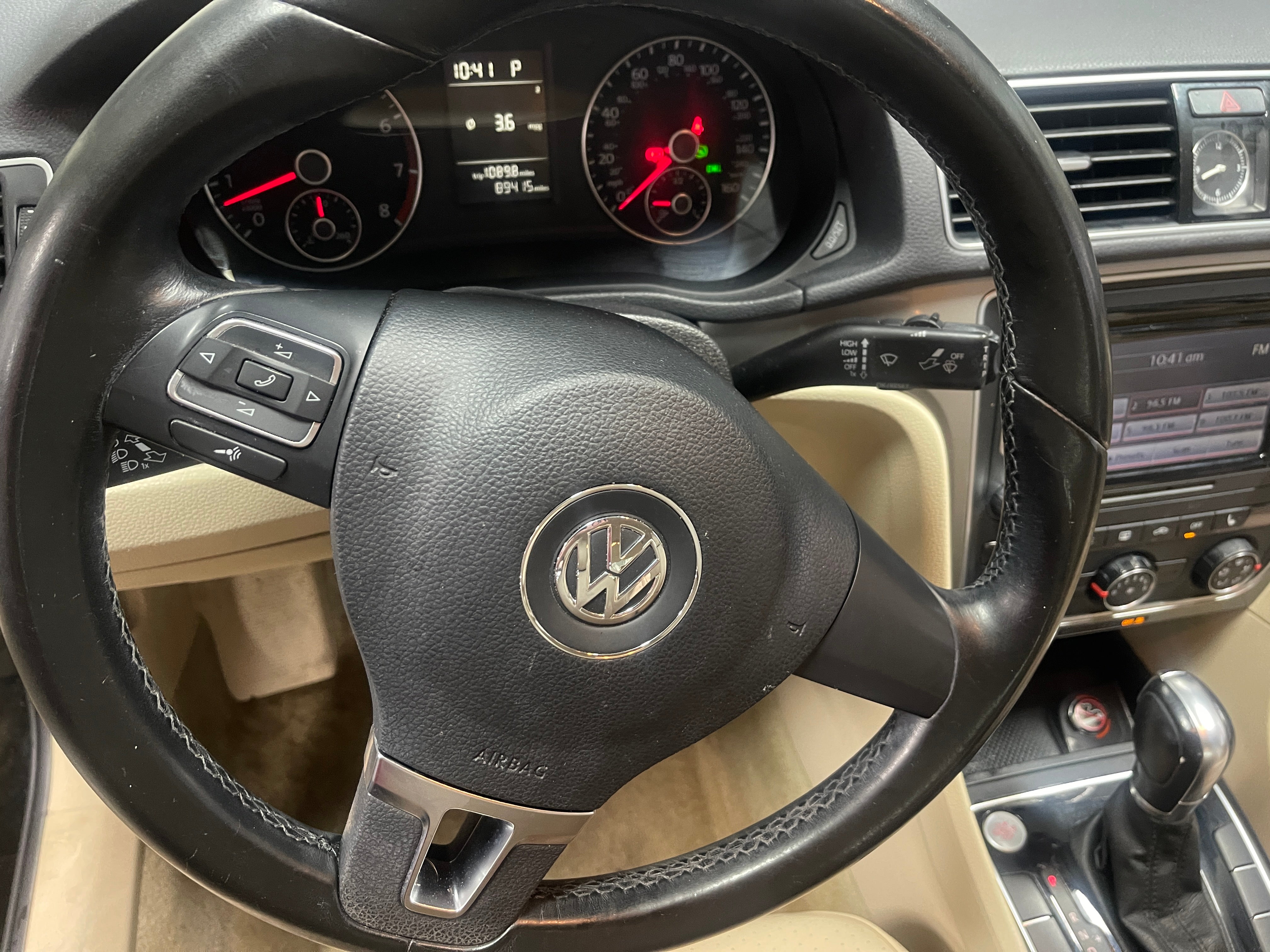 2015 Volkswagen Passat Limited Edition 4