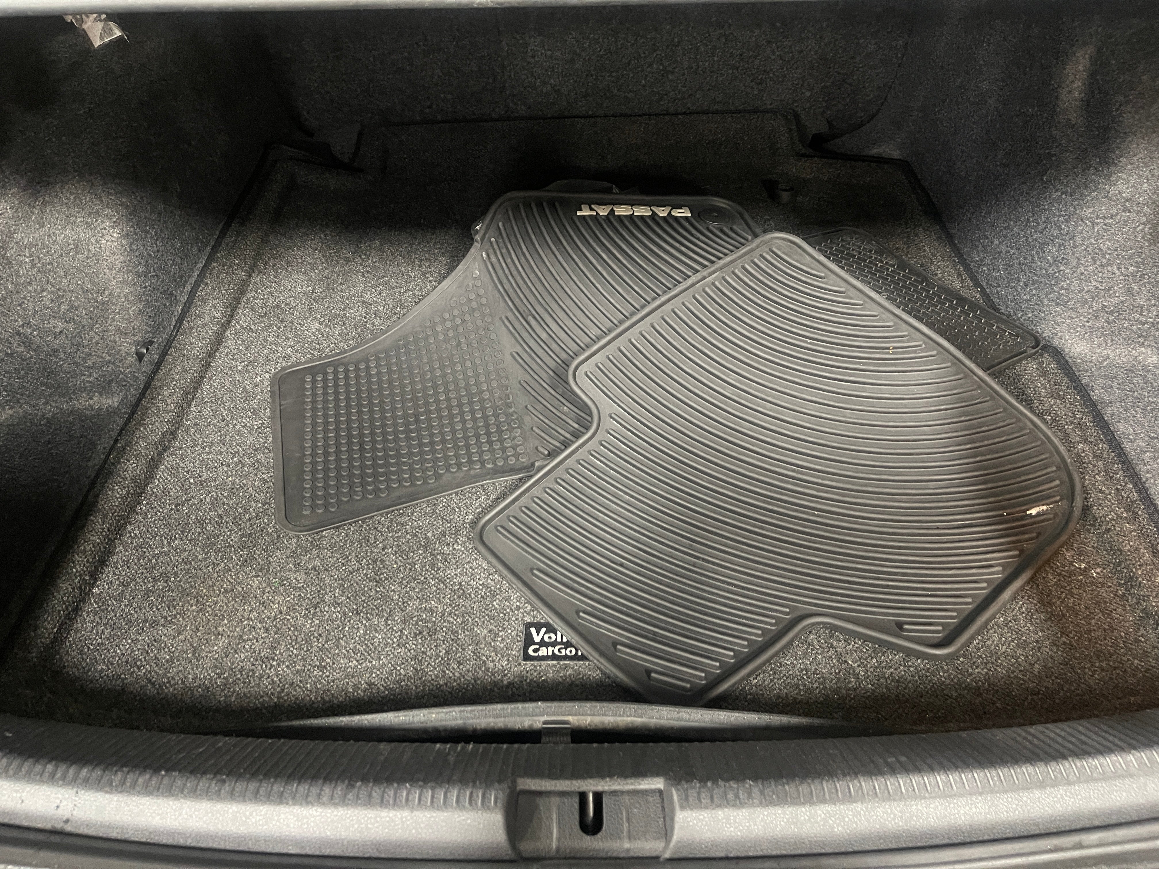 2015 Volkswagen Passat Limited Edition 6
