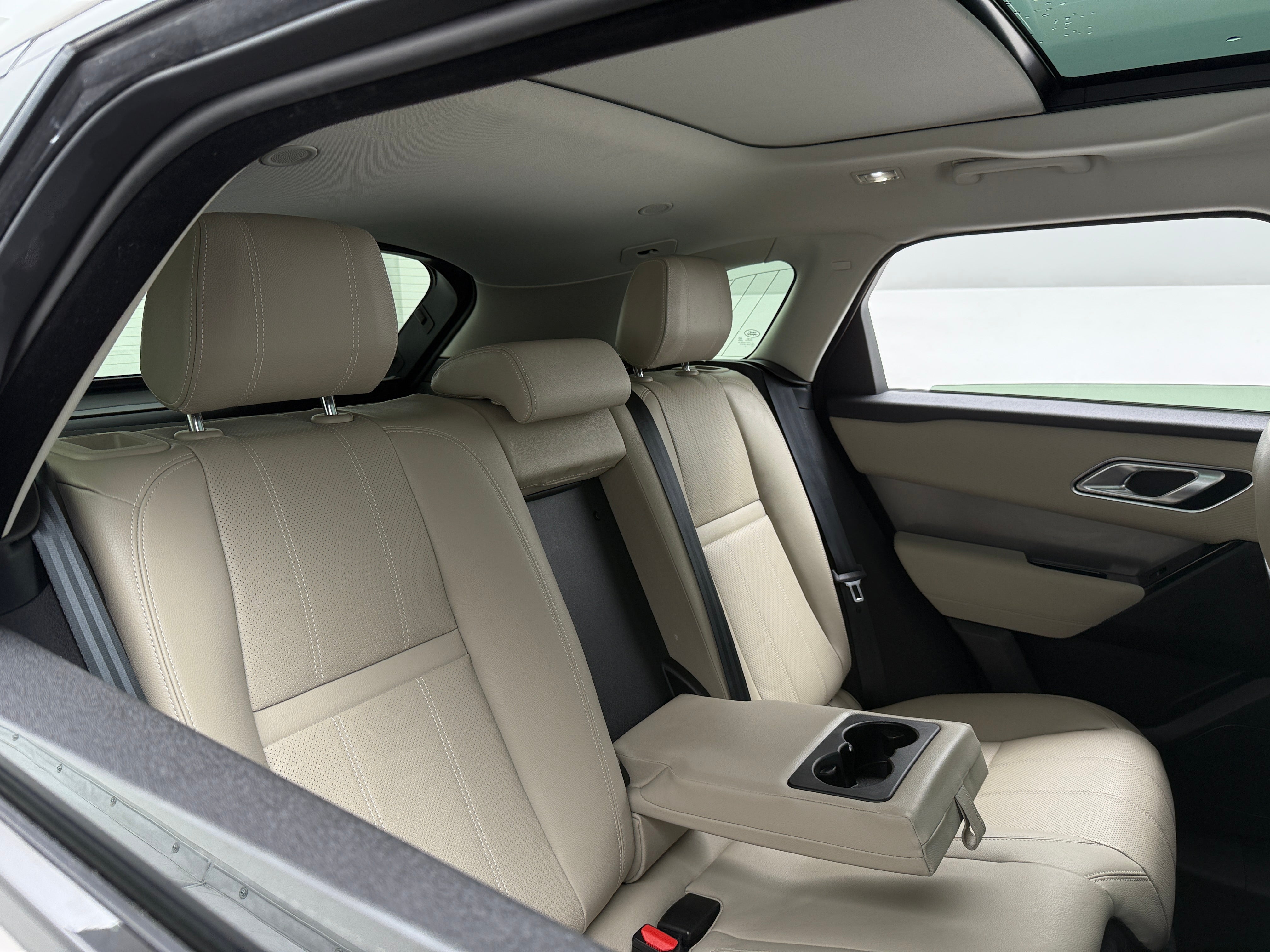 2022 Land Rover Range Rover Velar S 5