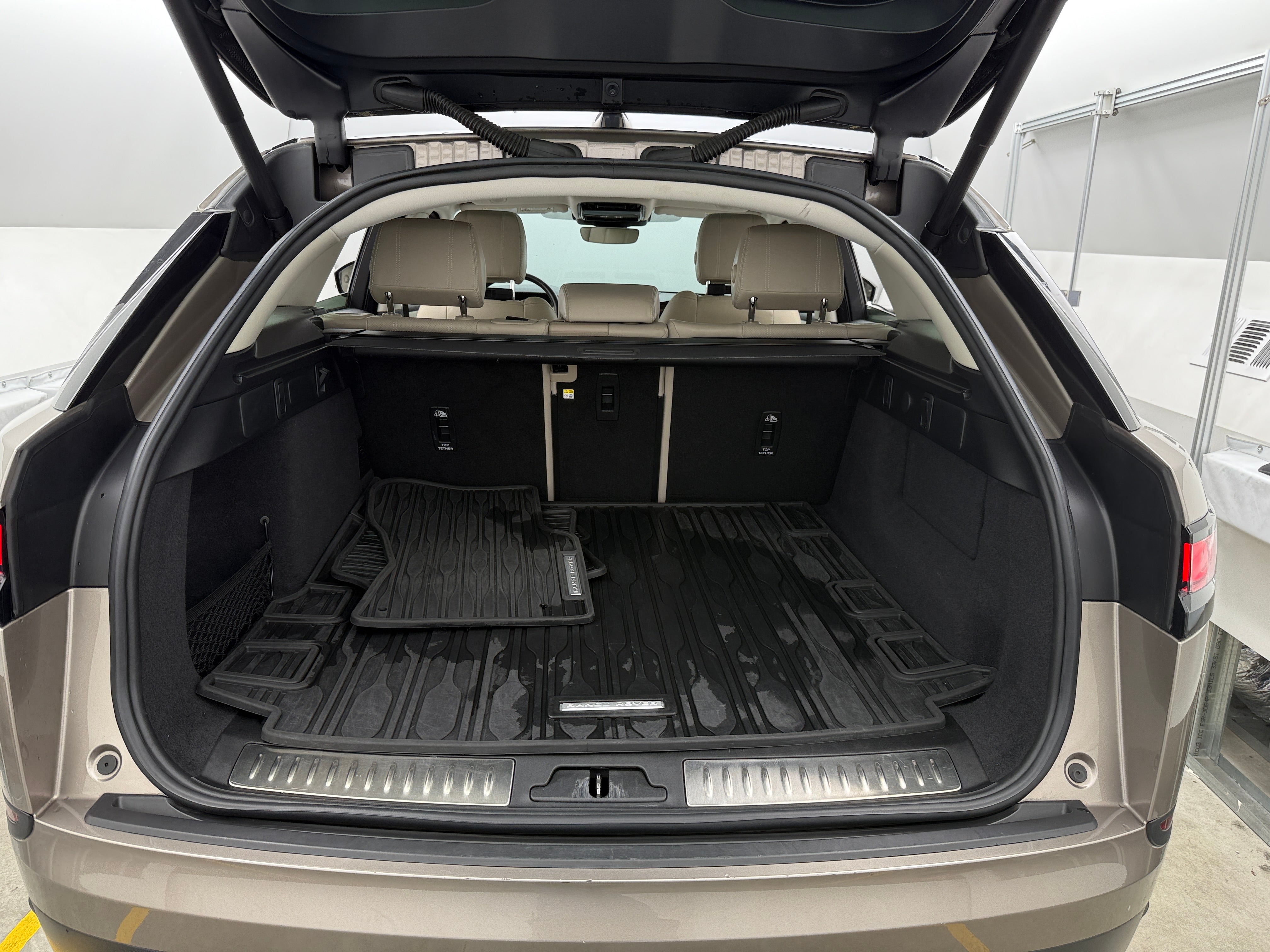 2022 Land Rover Range Rover Velar S 6