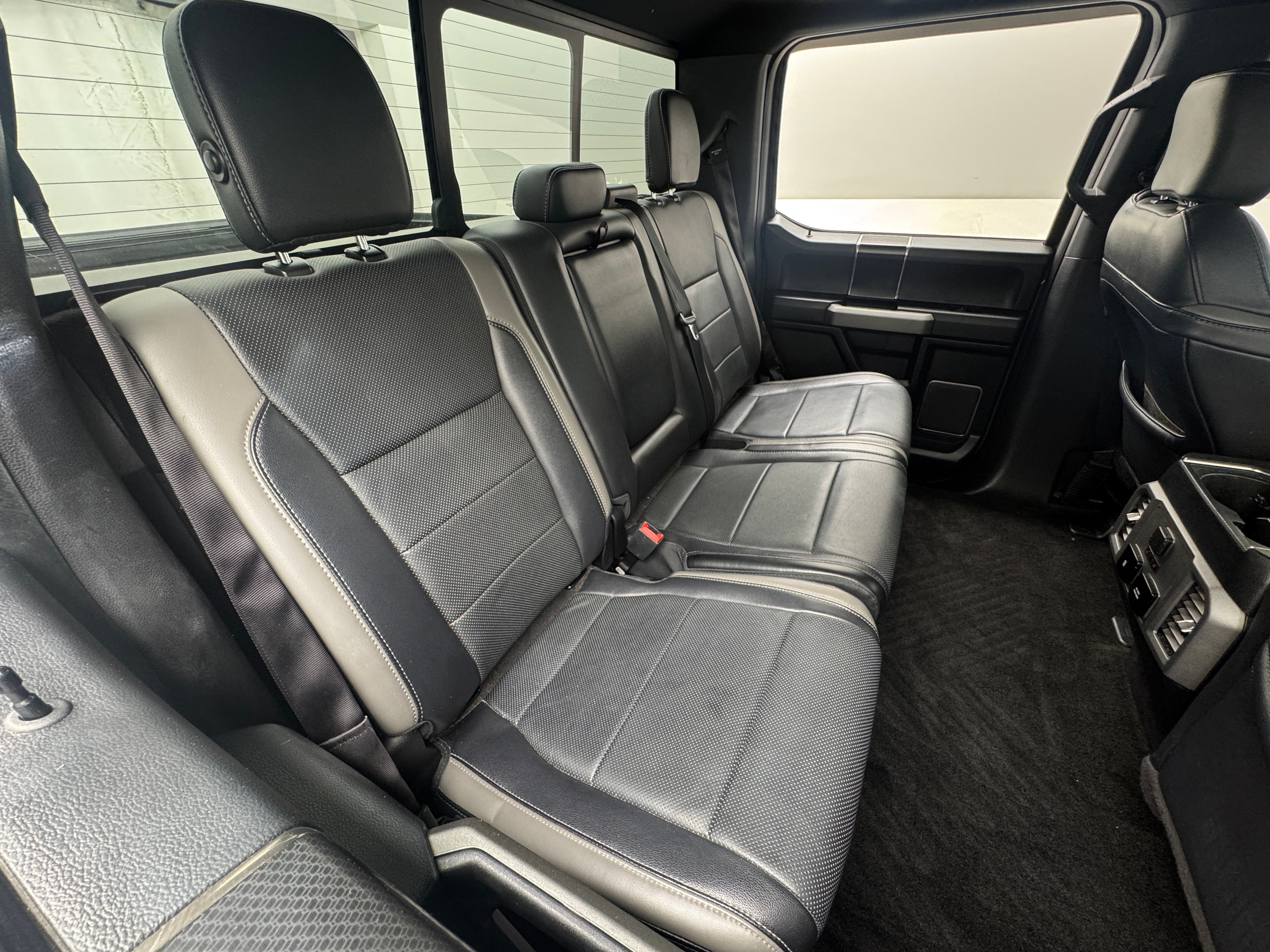 2018 Ford Econoline E-150 5