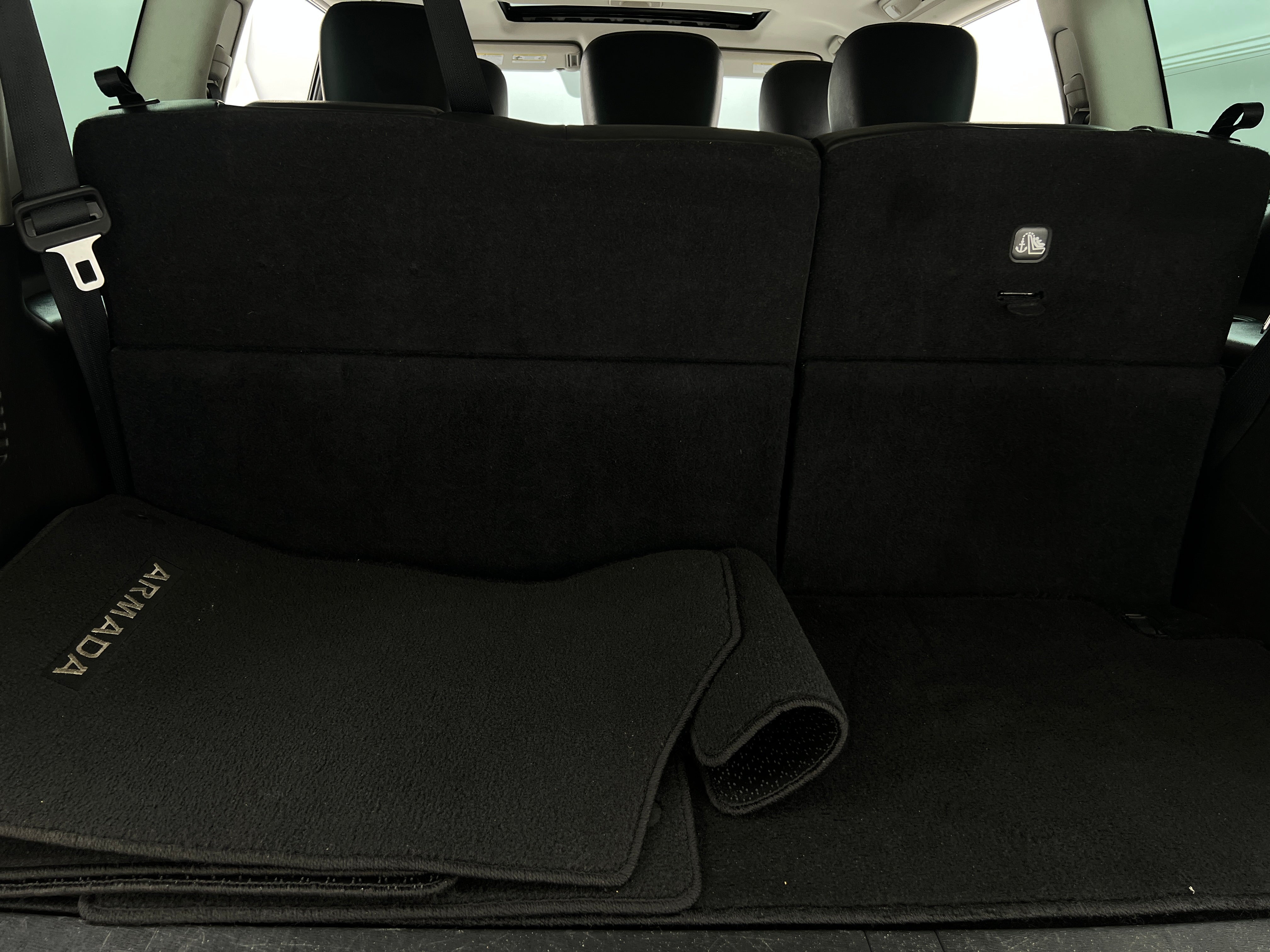 2023 Nissan Armada SL 6