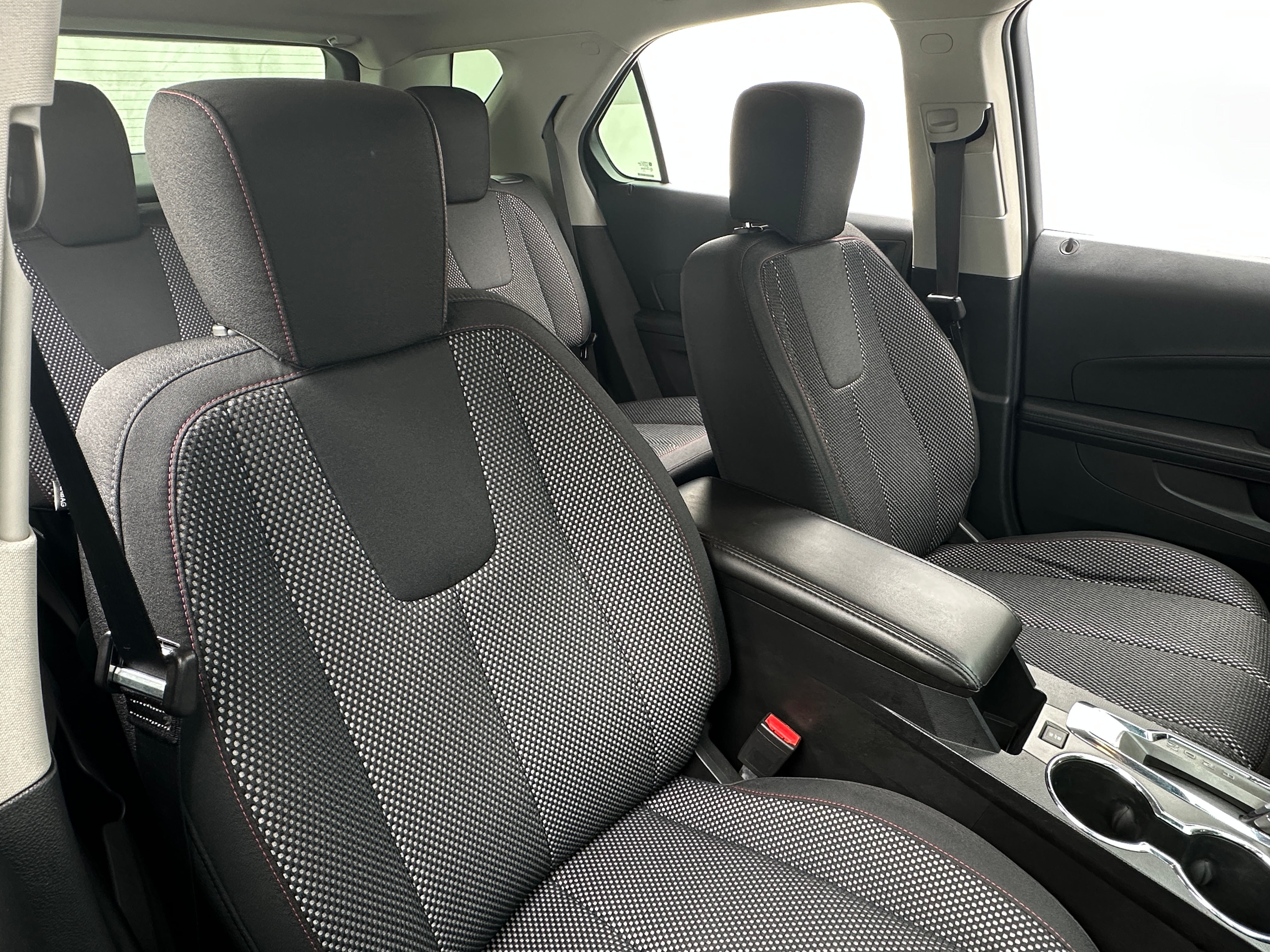 2016 Chevrolet Equinox LS 2