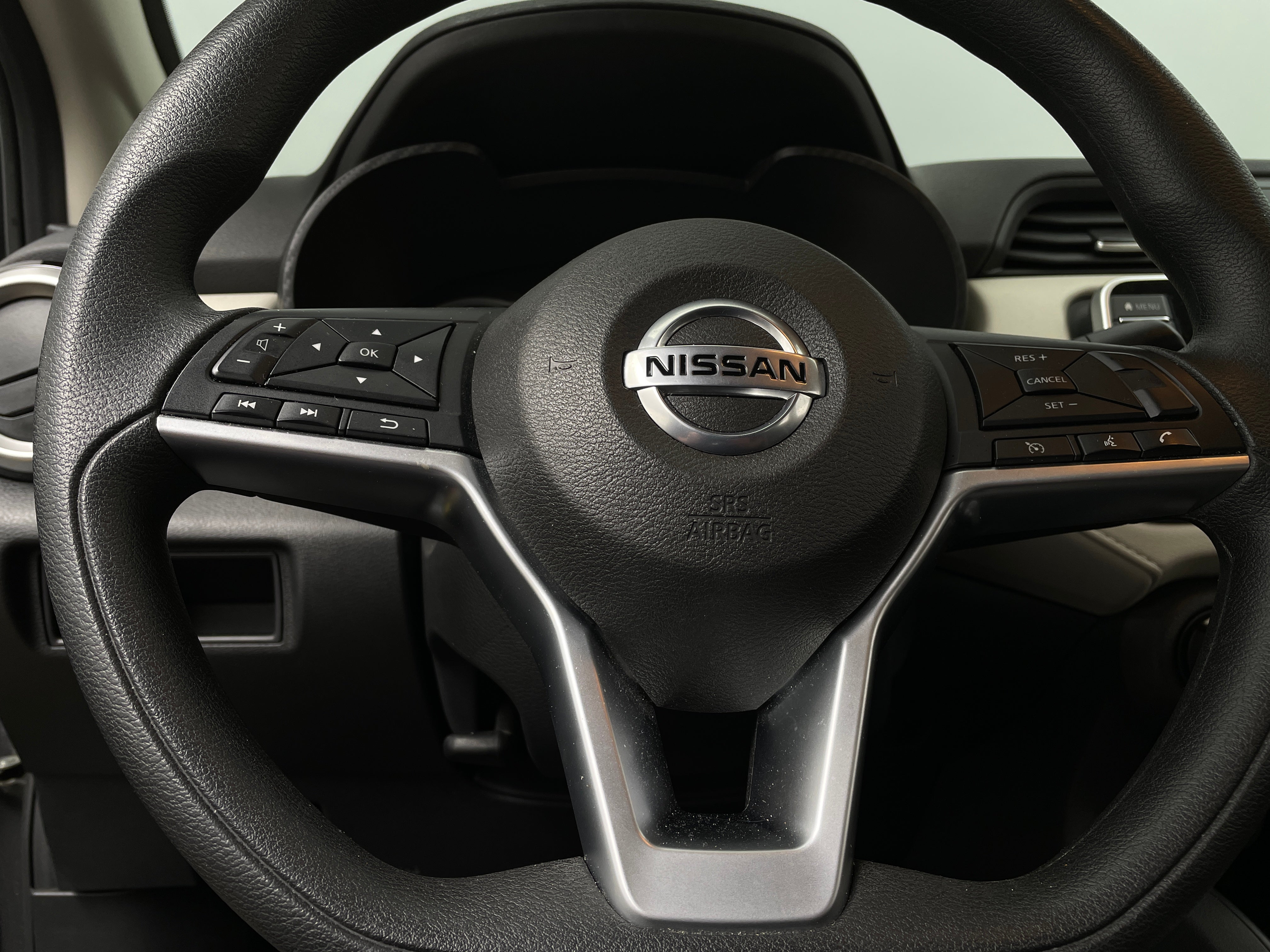 2021 Nissan Versa SV 5