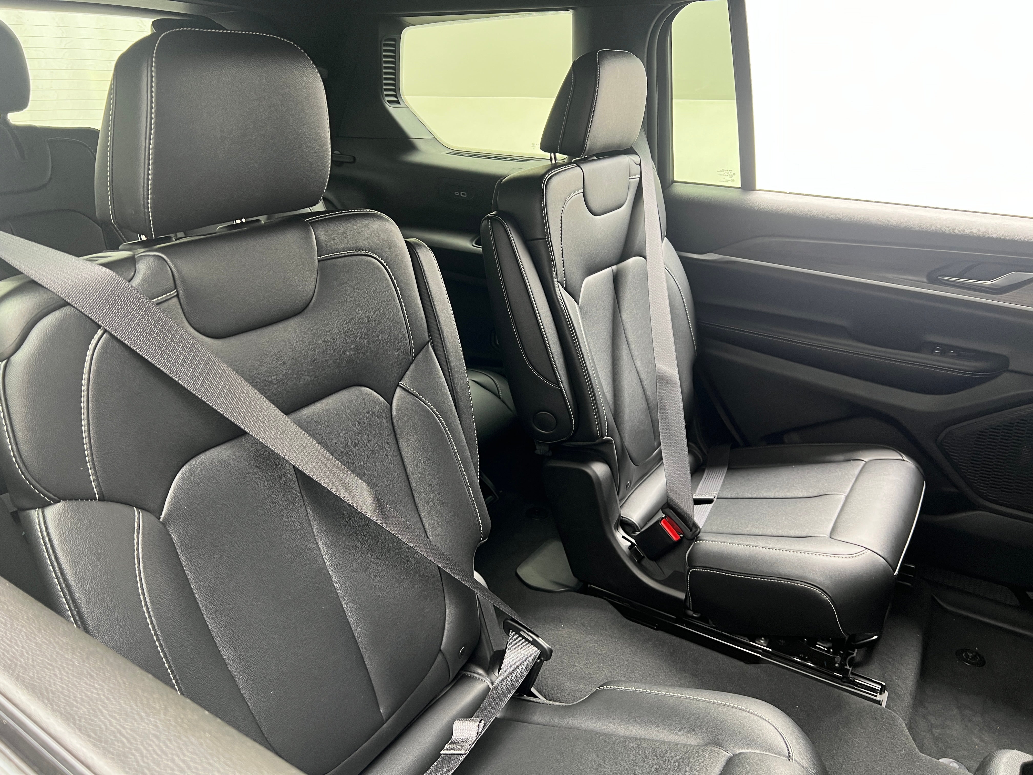 2024 Jeep Grand Cherokee L Limited Edition 5