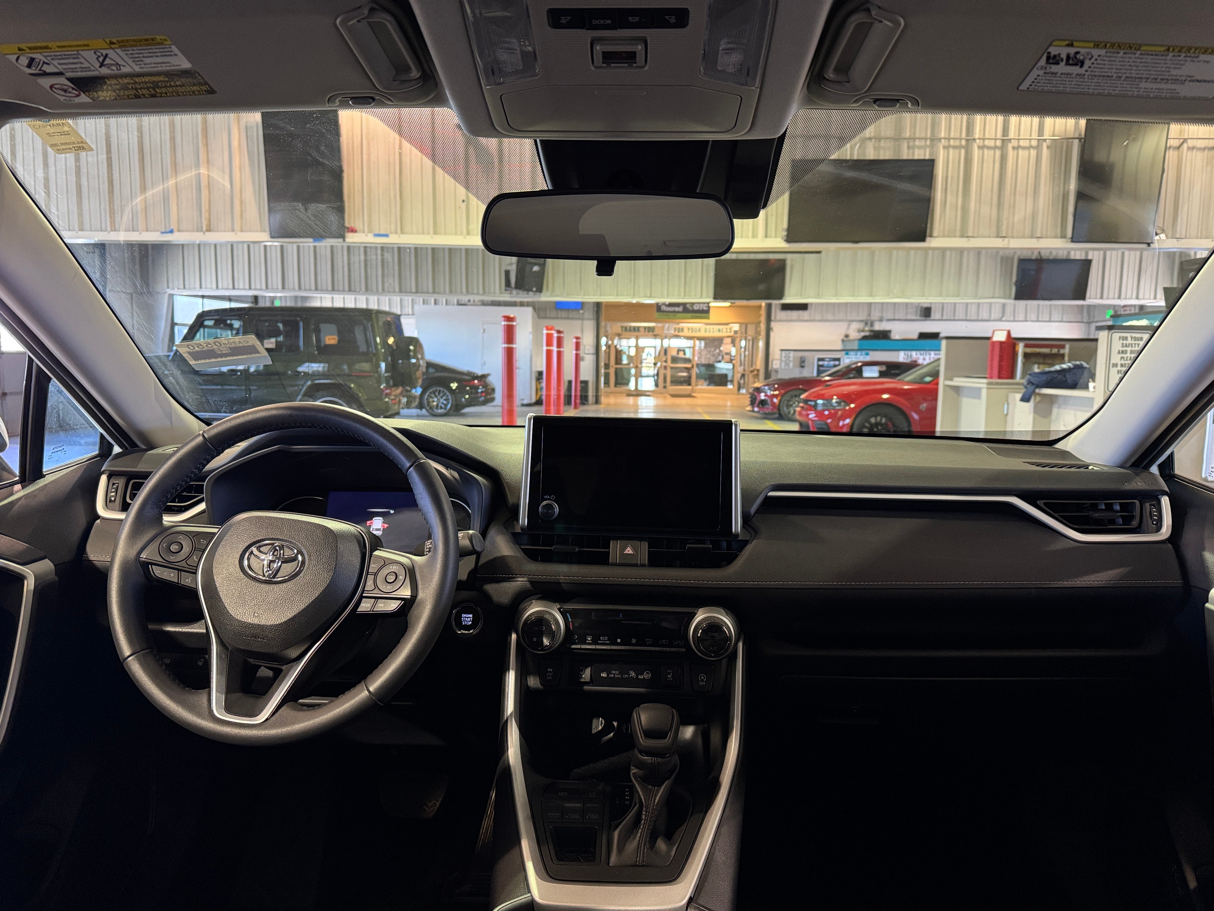 2024 Toyota RAV4 XLE 3