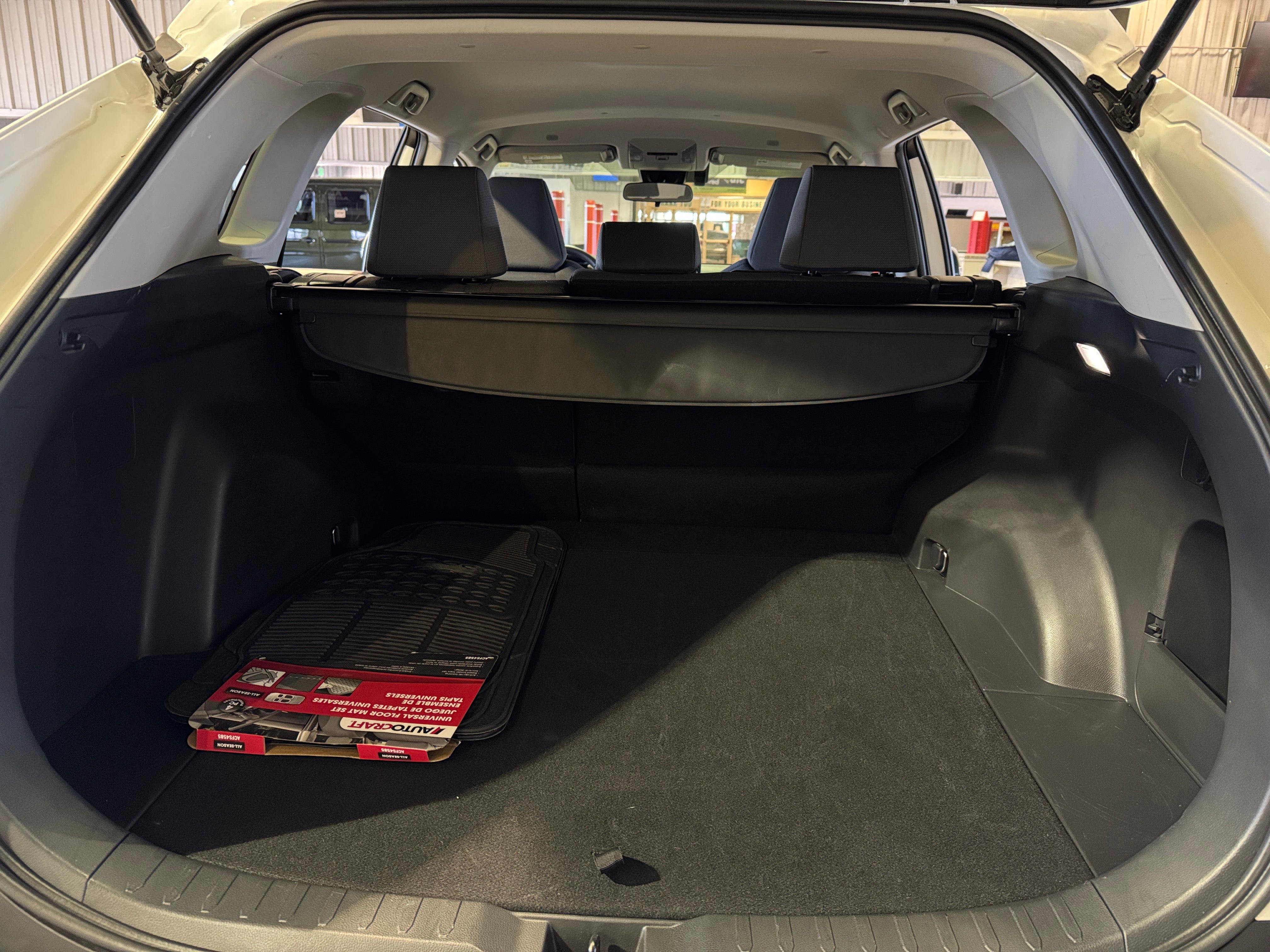 2024 Toyota RAV4 XLE 7