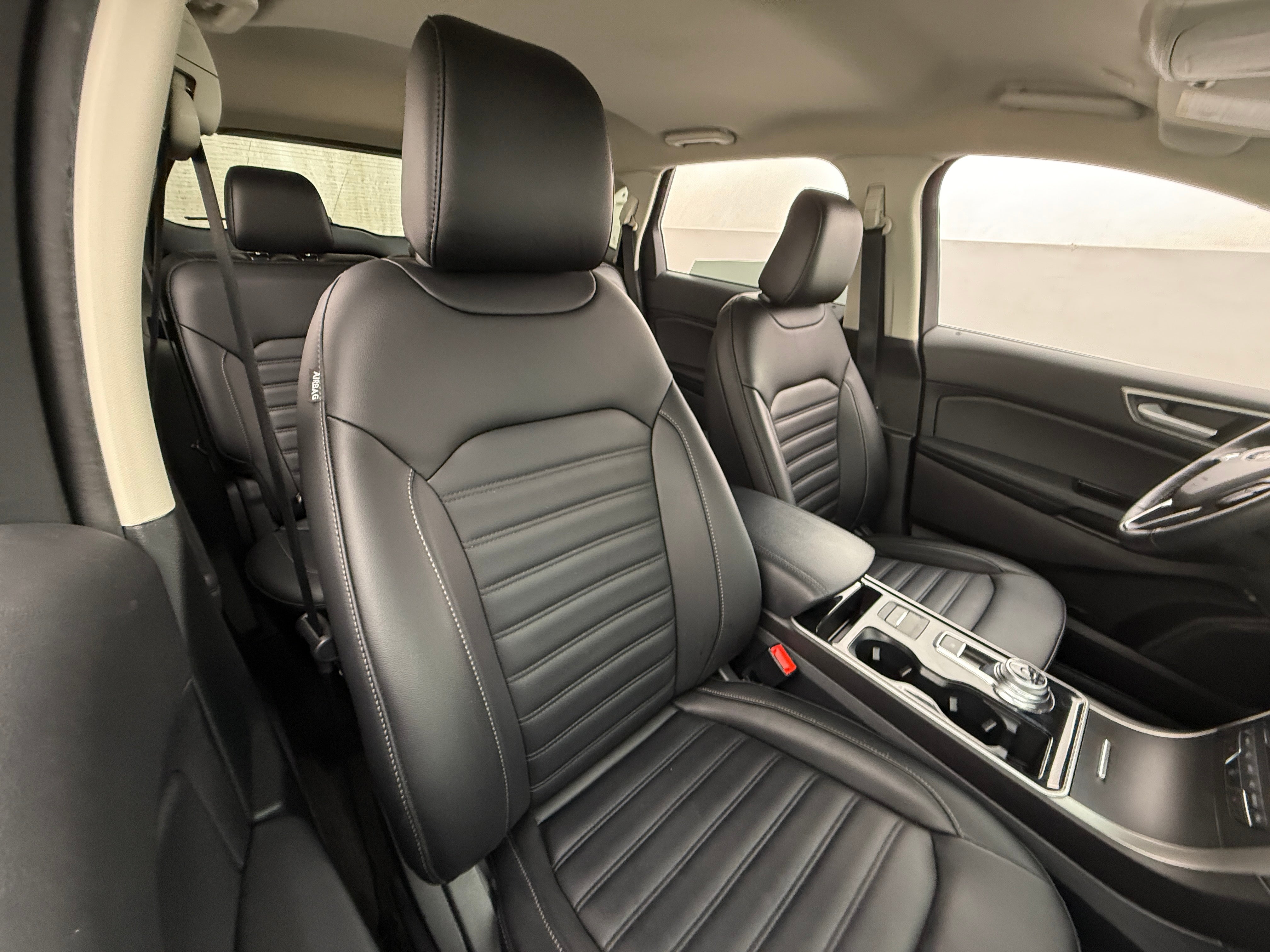 2020 Ford Edge SEL 2