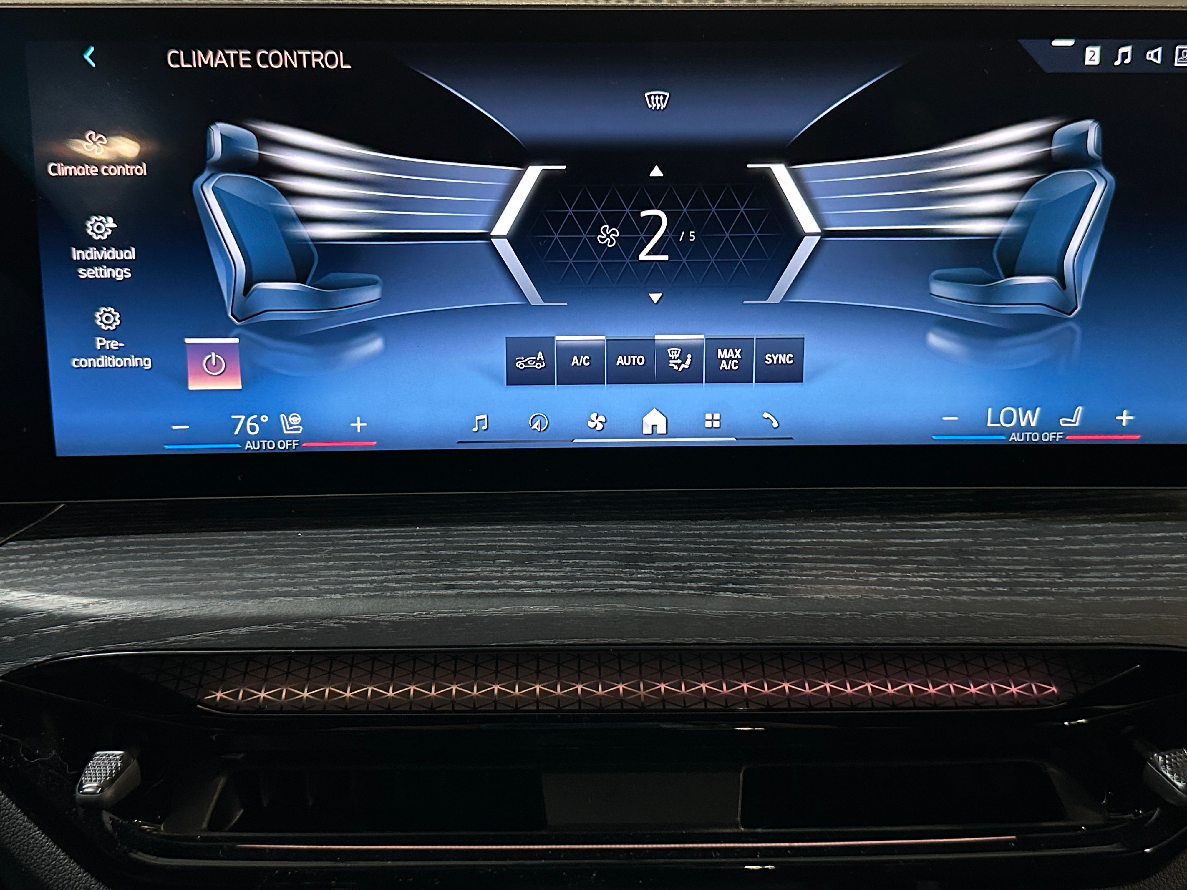 2025 BMW 3 Series 330i xDrive 3