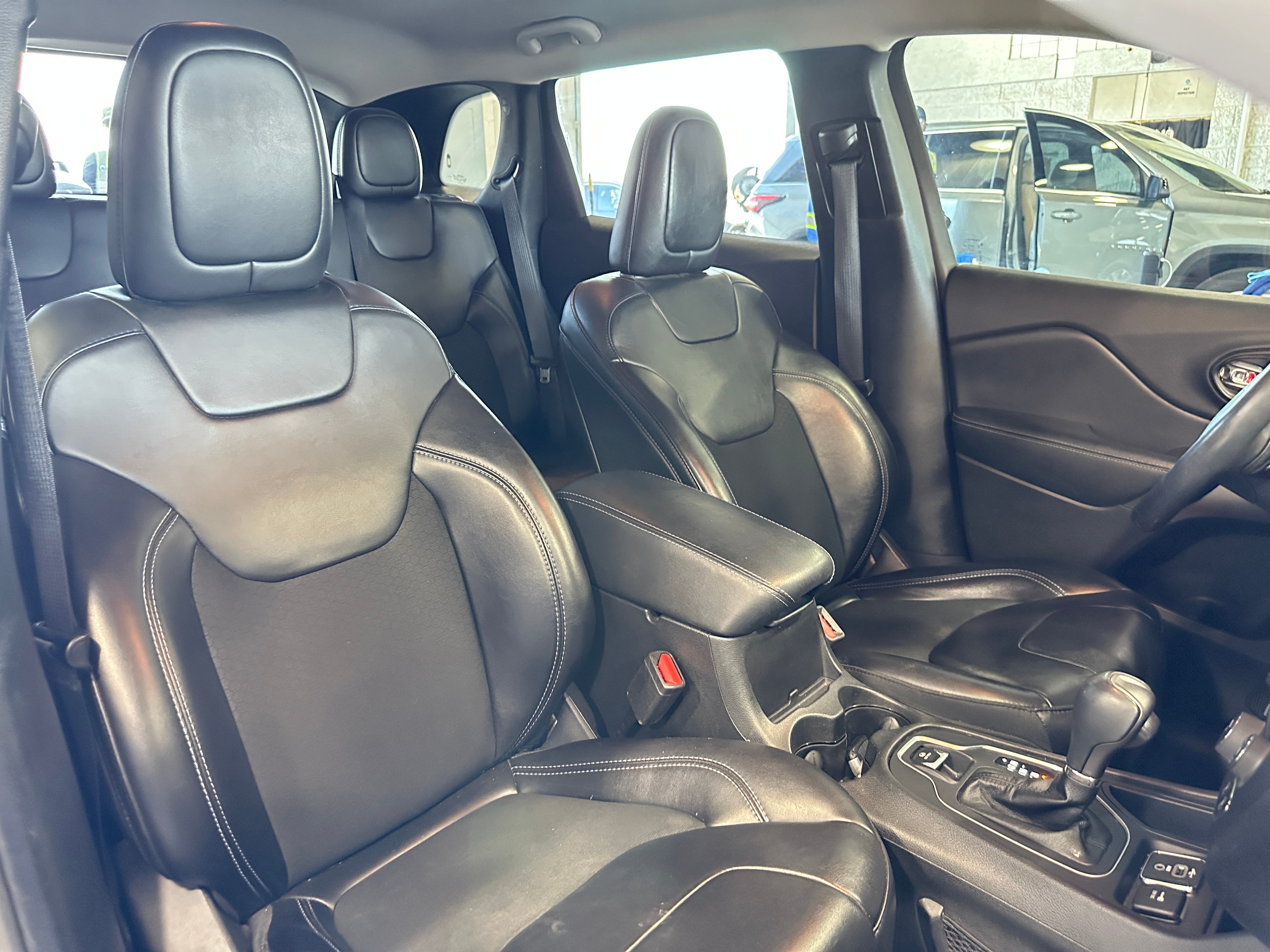 2021 Jeep Cherokee Latitude 2