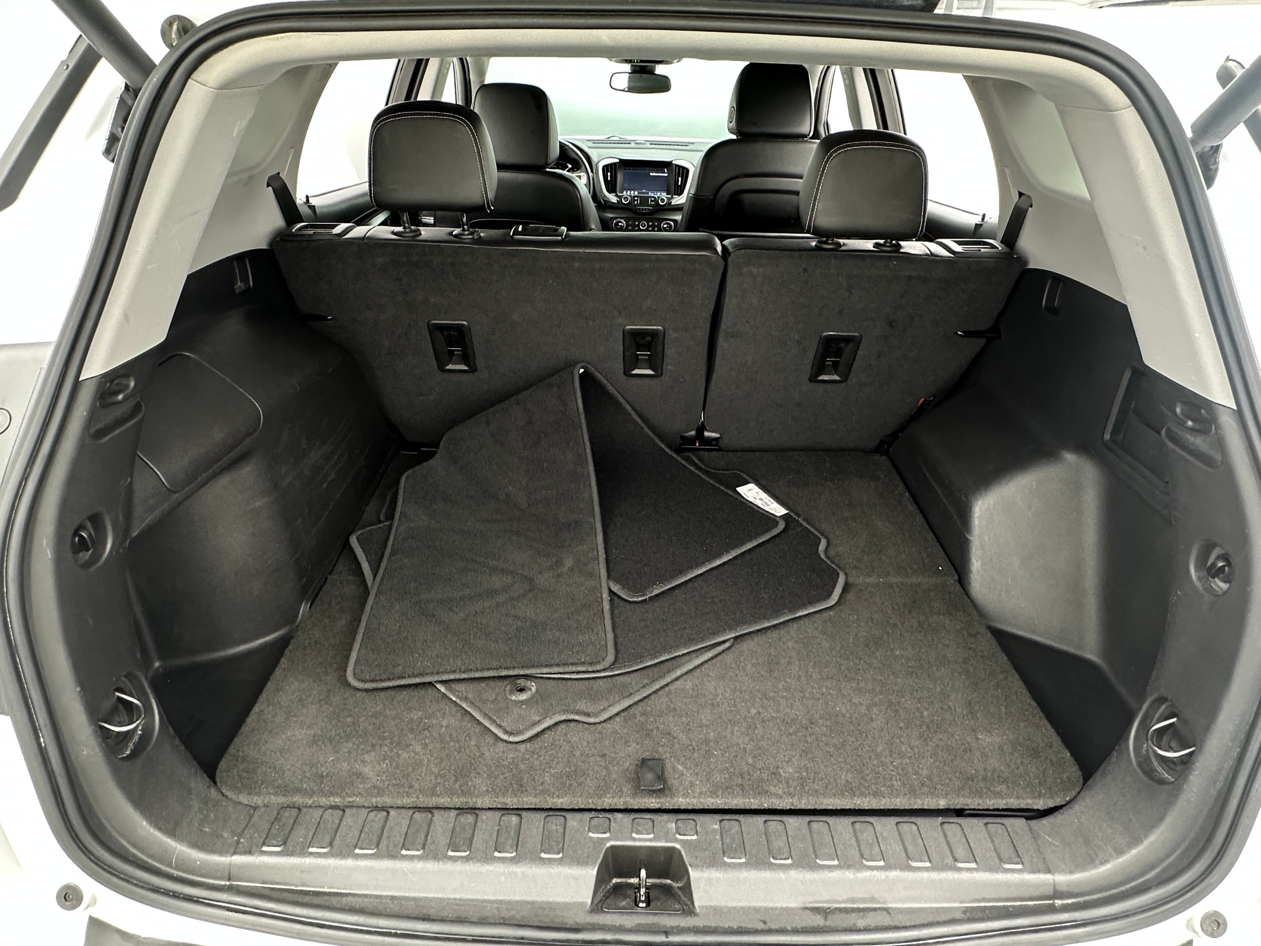 2023 GMC Terrain SLT 6