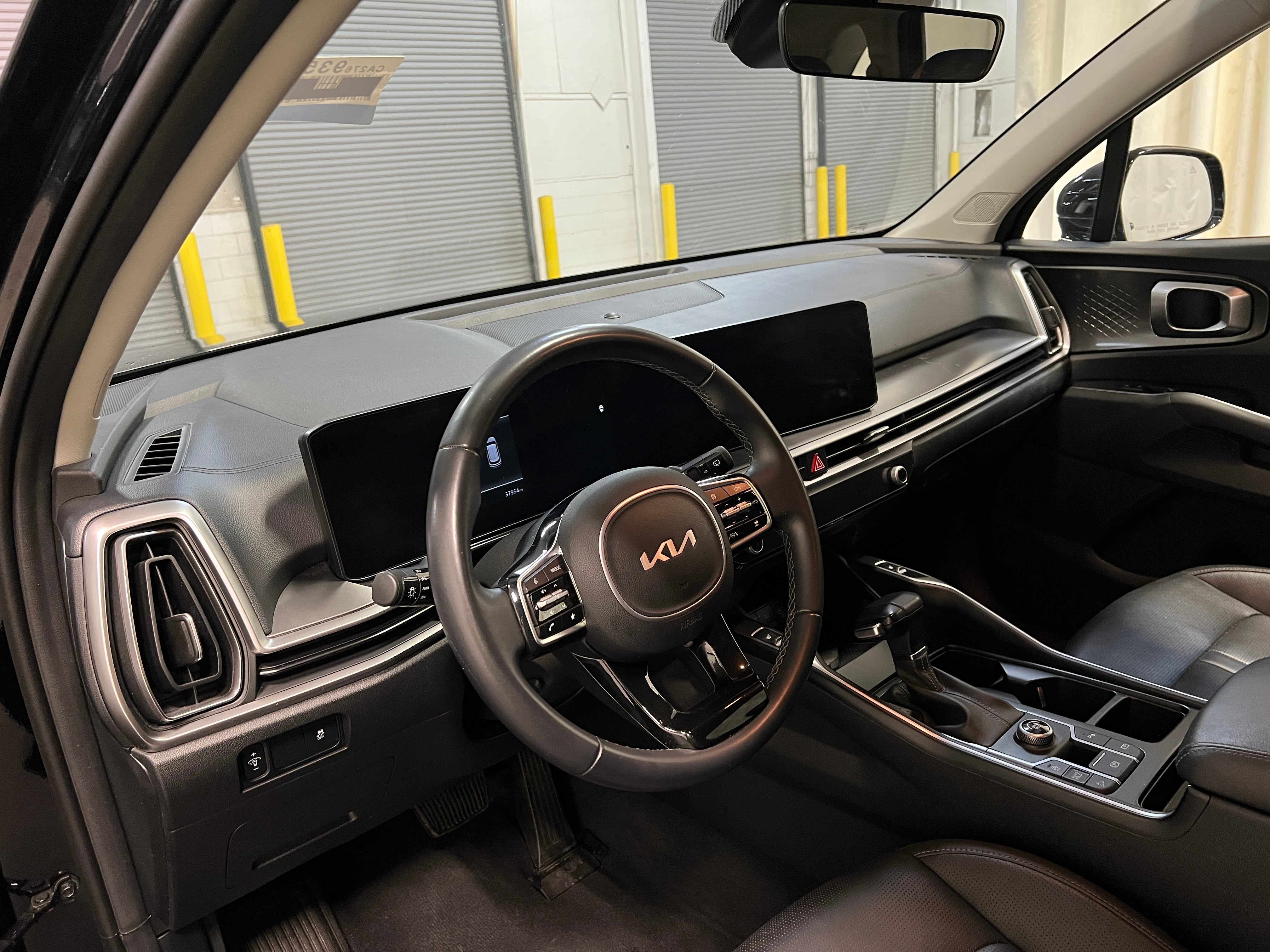 2024 Kia Sorento S 2