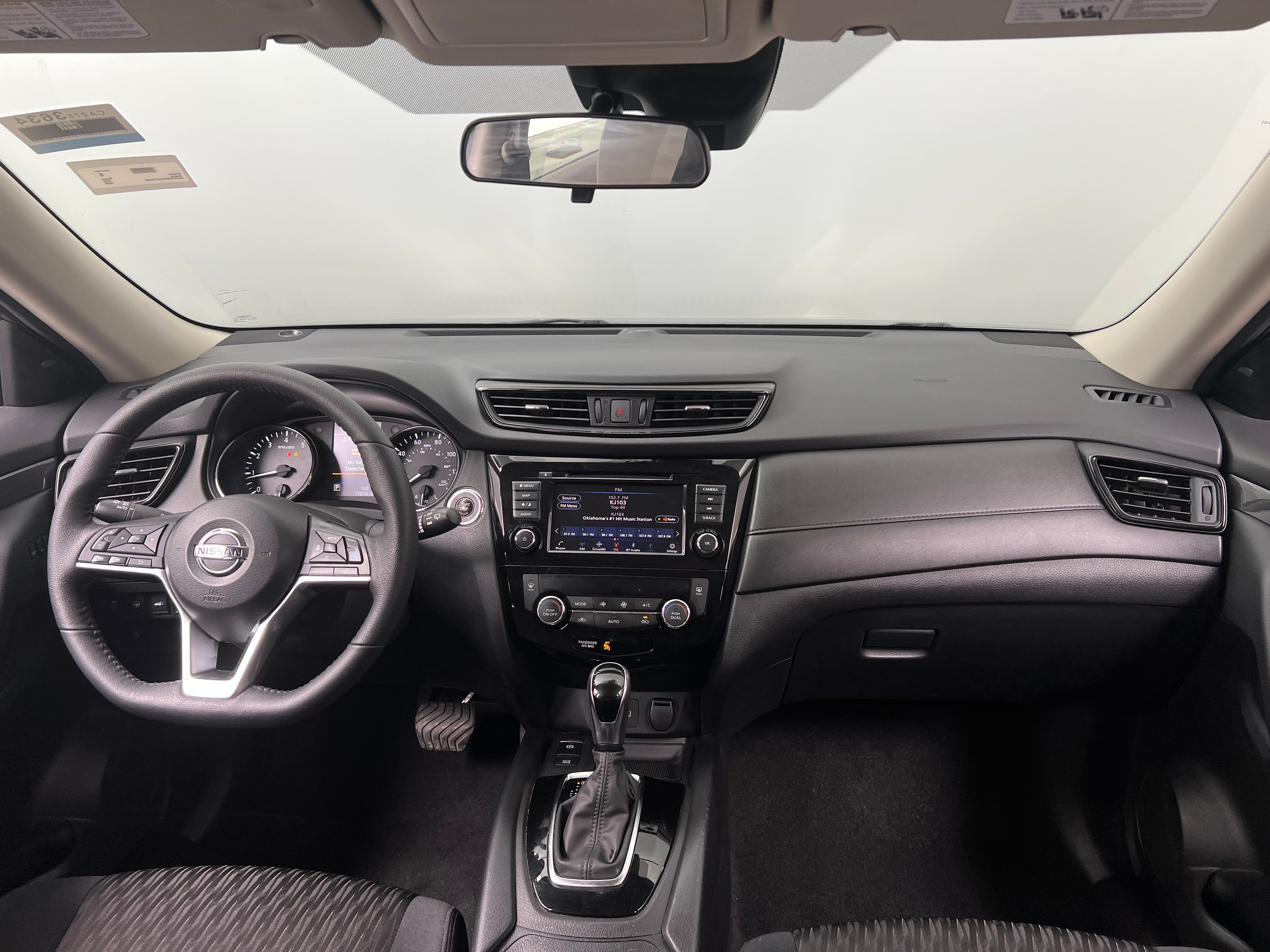 2020 Nissan Rogue SV 3