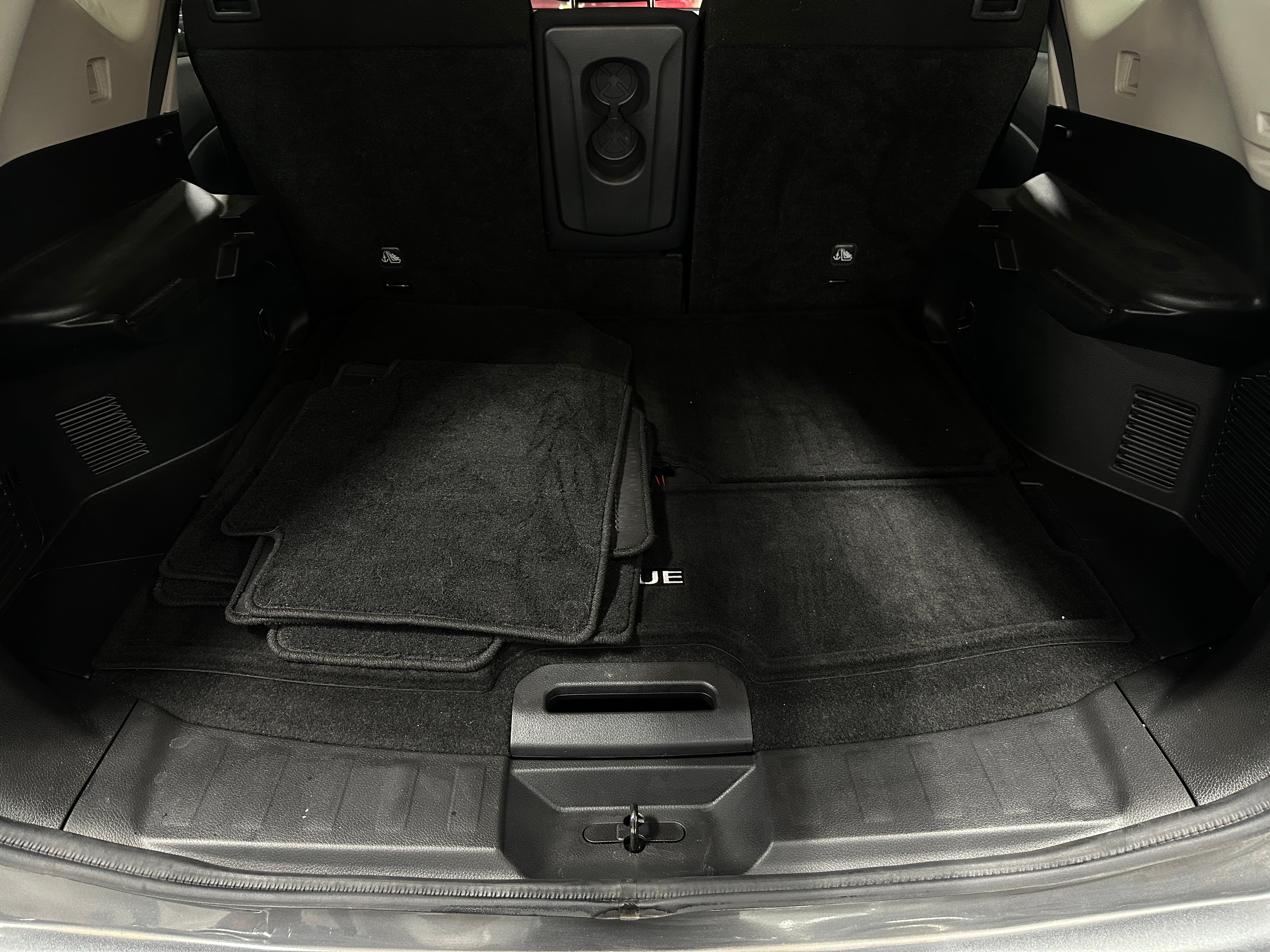 2020 Nissan Rogue SV 7