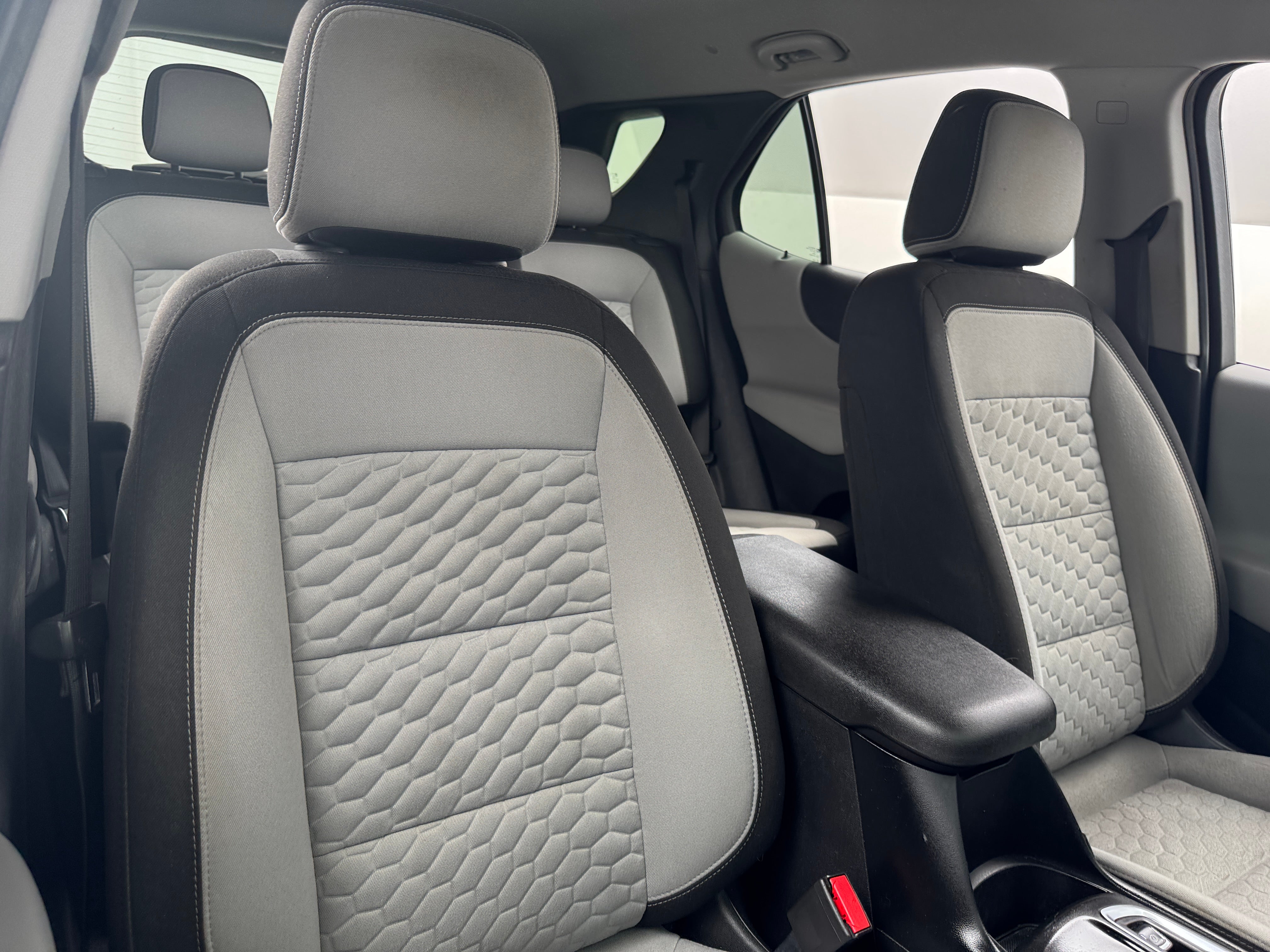 2018 Chevrolet Equinox LT 2