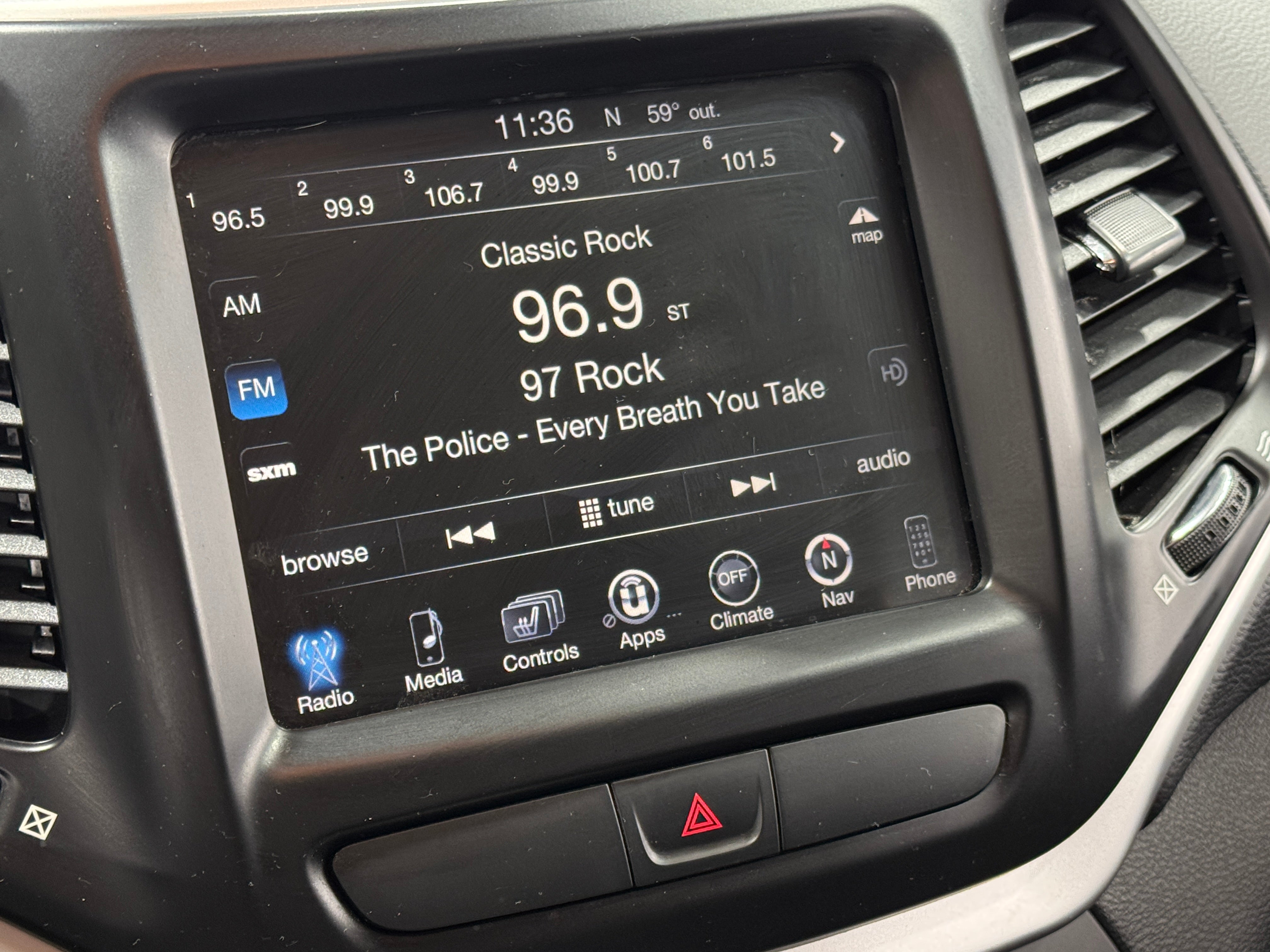 2016 Jeep Cherokee Trailhawk 3