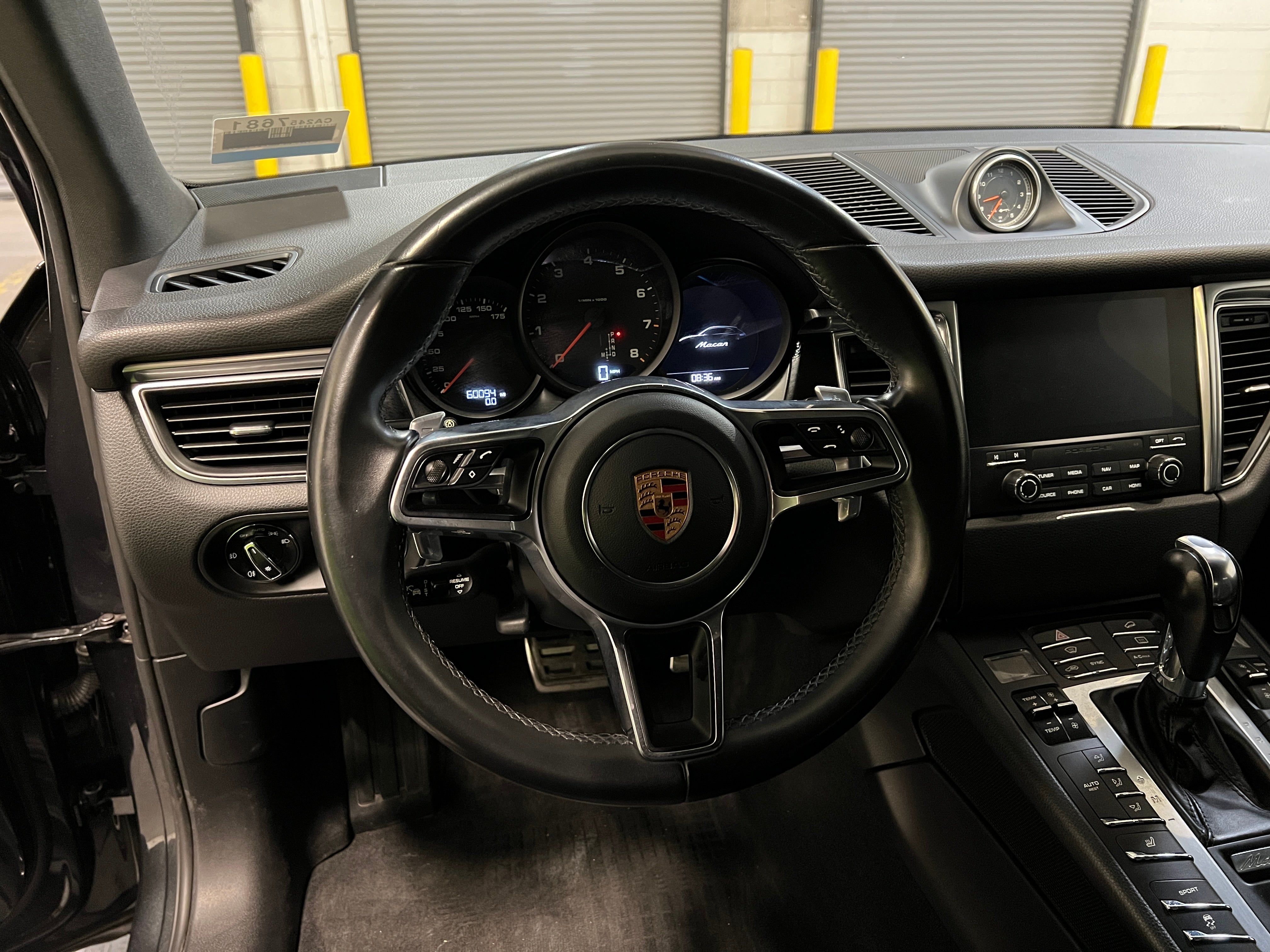 2018 Porsche Macan Base 4